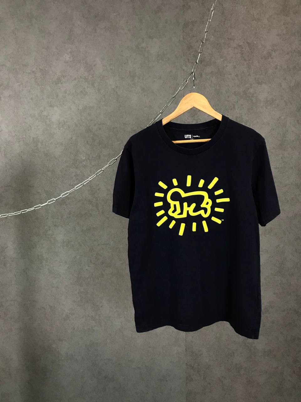 Designer × Keith Haring × Uniqlo Keith Haring x Uniqlo designer big logo tee Size US M / EU 48-50 / 2 - 1 Thumbnail