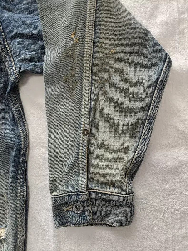 Neighborhood Neighborhood Indigo Washed Destroyed Model Size US L / EU 52-54 / 3 - 6 Thumbnail