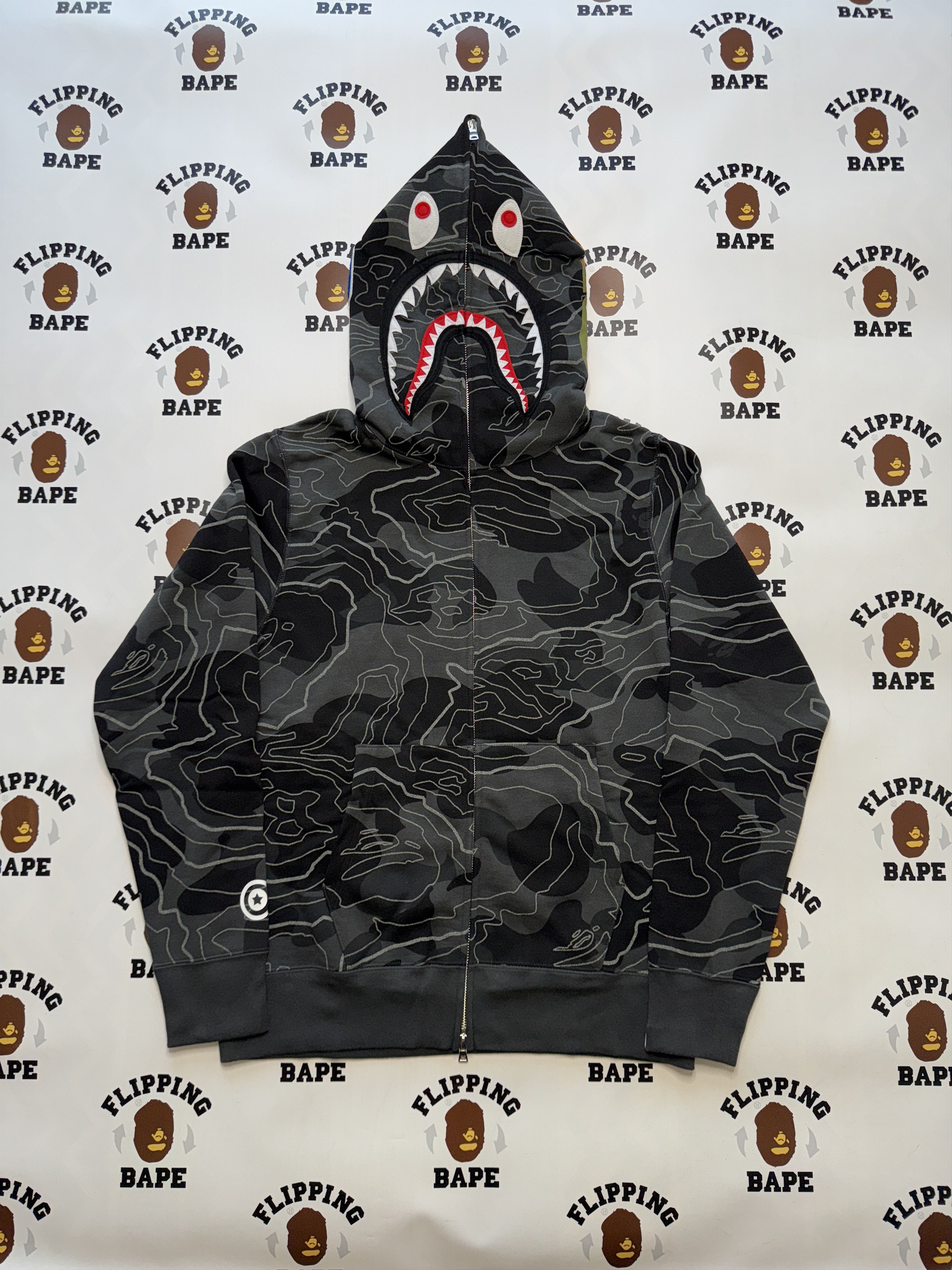Bape BAPE LAYERED LINE CAMO SHARK FULL ZIP HOODIE Size US XXL / EU 58 / 5 - 2 Thumbnail