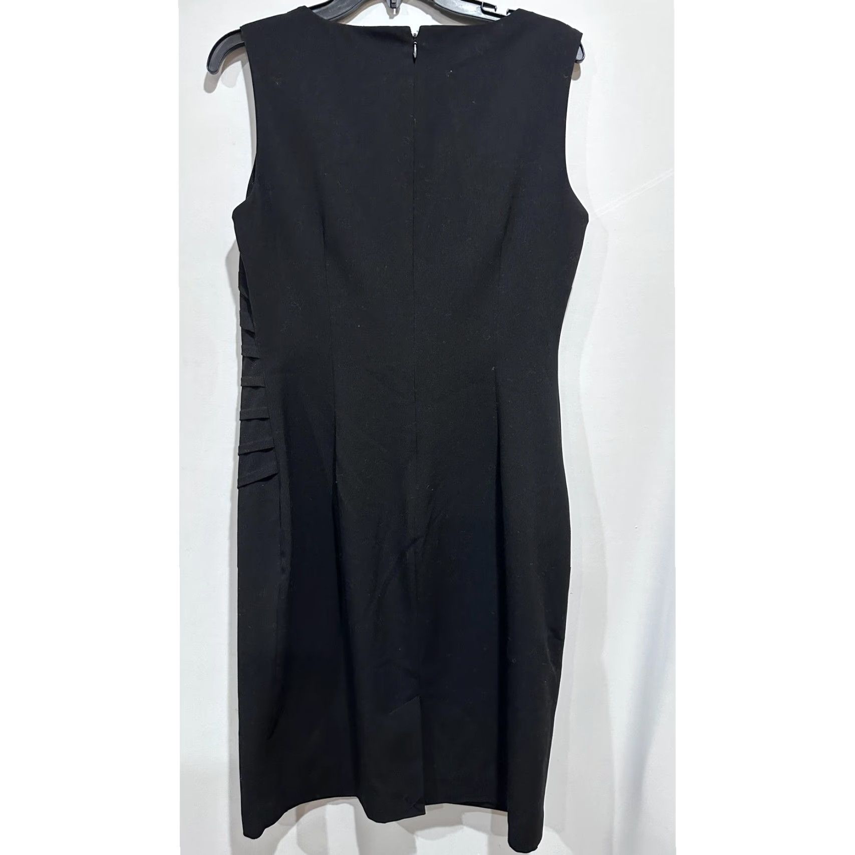 Calvin Klein Calvin Klein Dress Midi Sheath Black Size 8 Sleeveless LBD Women Office Cocktail Party Formal Mild Ruched Vintage No? Size M / US 6-8 / IT 42-44 - 3 Thumbnail