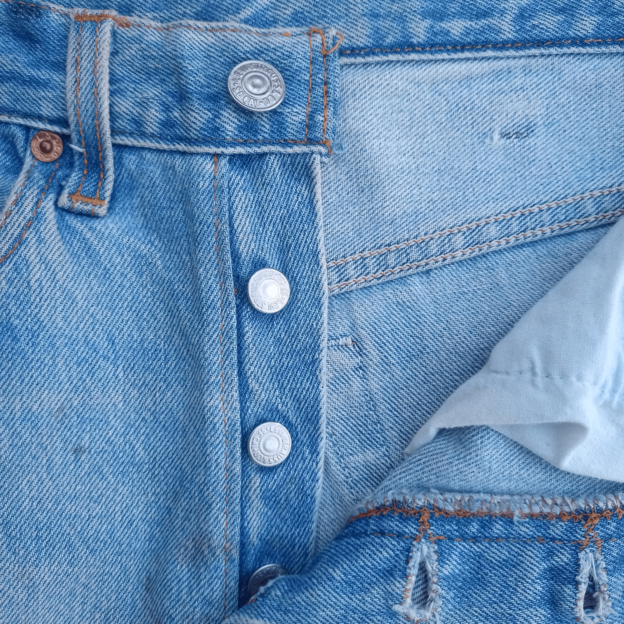 Levi's × Levi's Vintage Clothing Vintage 90s Levis 501 Blue Wash Distressed Baggy Jeans 31x32 Size US 31 - 3 Thumbnail