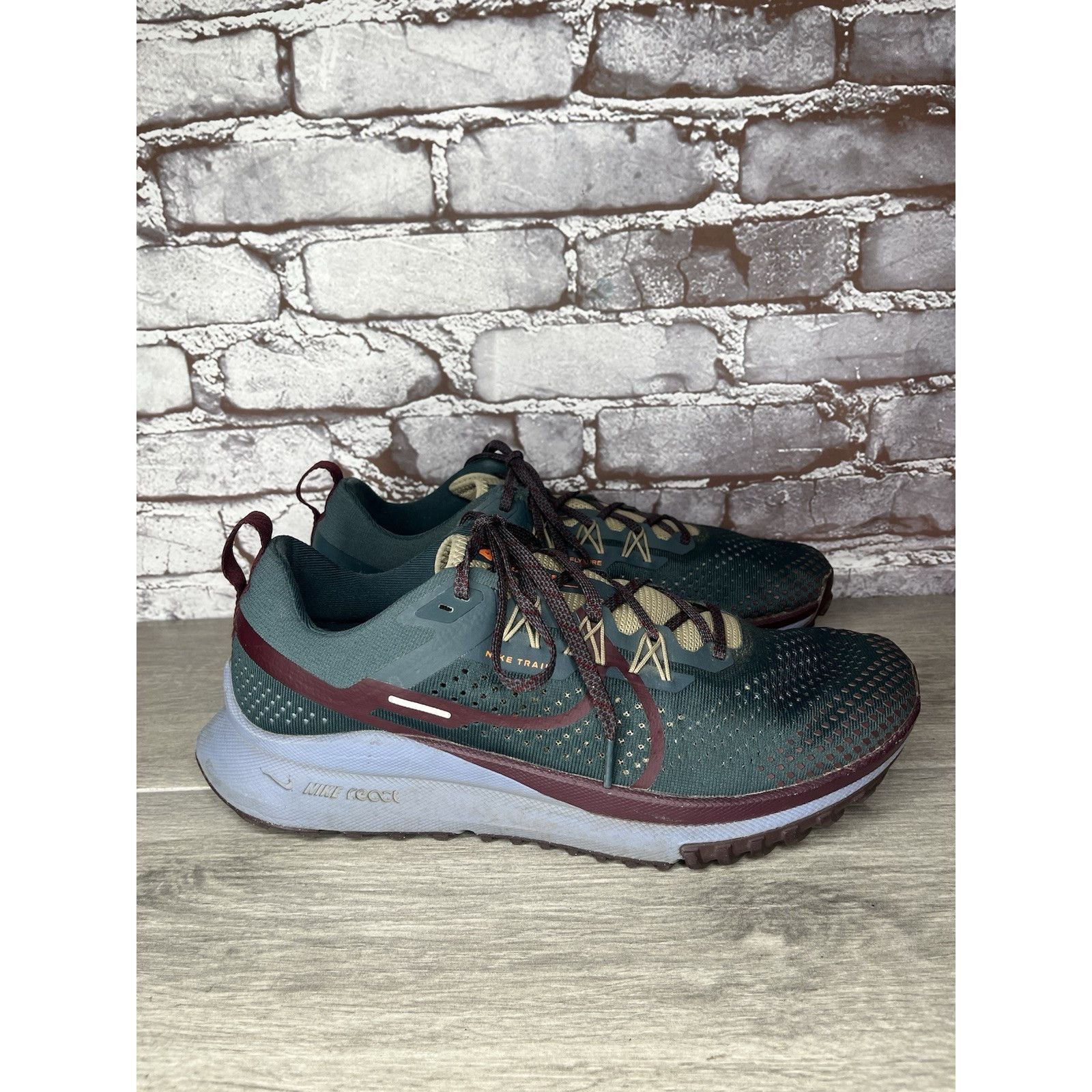 Nike NIKE React Pegasus Trail 4 Deep Jungle Night Maroon DJ6158-3 Size US 11 / EU 44 - 16 Thumbnail
