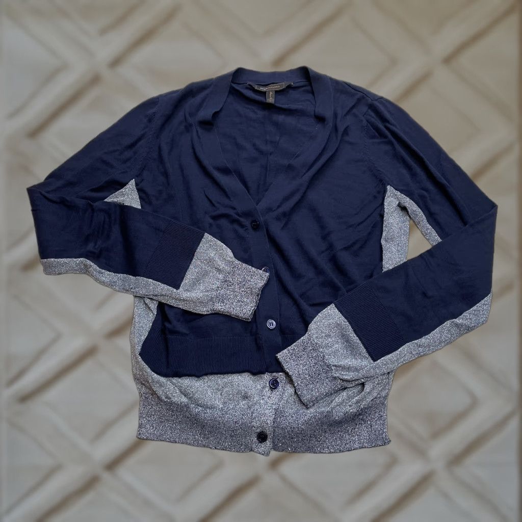 Bcbgmaxazria VINTAGE BCBGMAXAZRIA Cardigan Sweater Womens Medium Navy Combo Blue Silk Button Up Soft Size M / US 6-8 / IT 42-44 - 1 Thumbnail