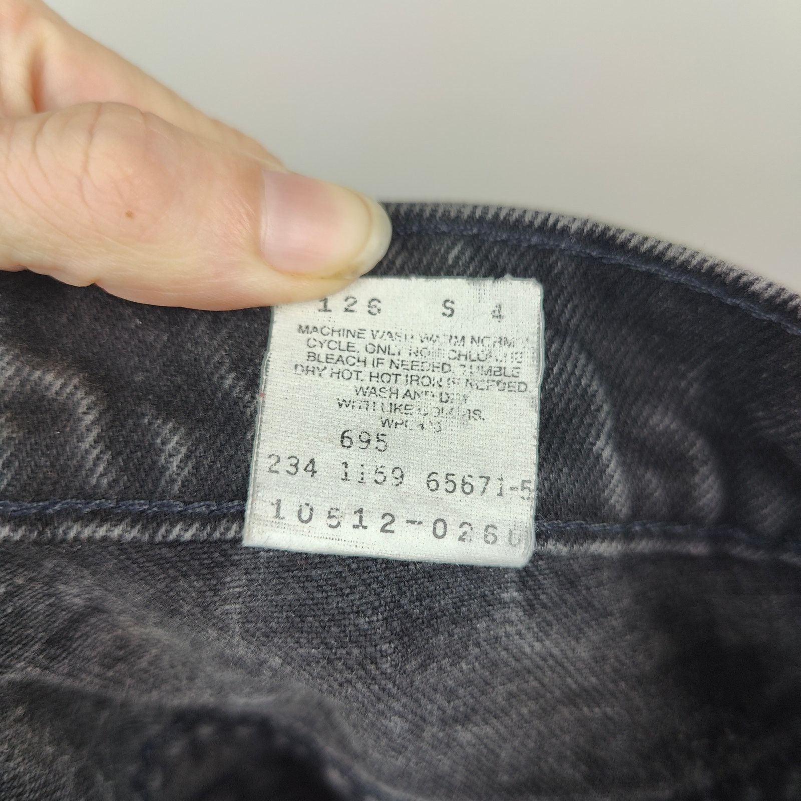 Levi's Vintage 90s Levi's 512 Jeans Womens 28 Black Wash Slim Fit Size US 28 / EU 44 - 8 Thumbnail