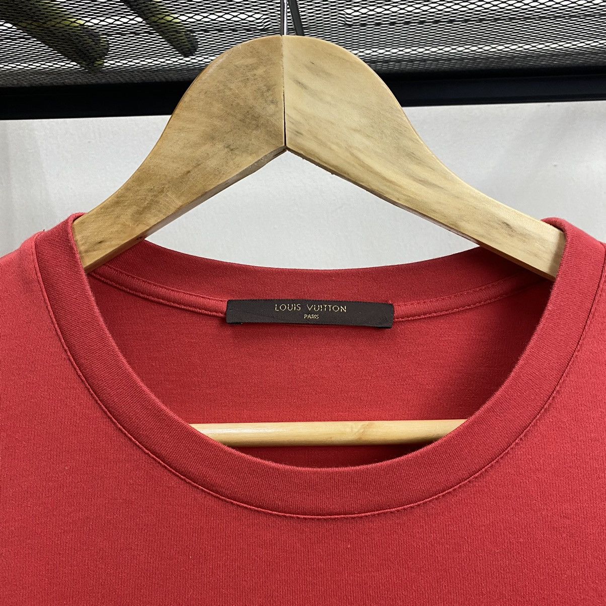 Louis Vuitton Louis Vuittion Monogram T-shirt Red Size US L / EU 52-54 / 3 - 8 Thumbnail