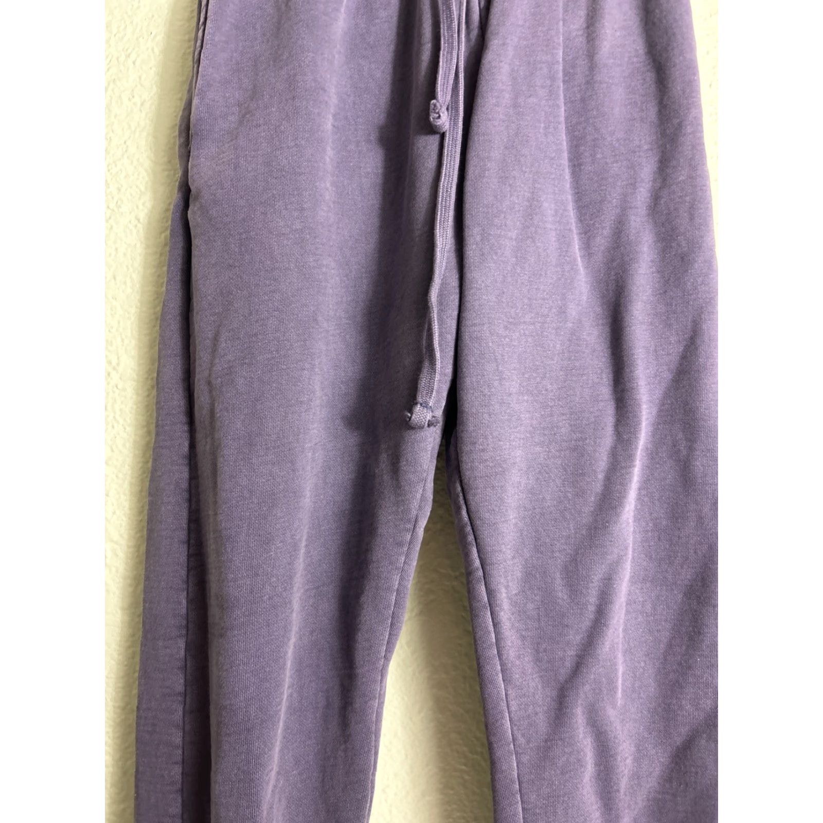 Vintage Hours Women’s Small Purple Ankle Joggers Sweatpants Drawstring Cotton Pants Regular 24X27 Womens Size 28" / US 6 / IT 42 - 3 Thumbnail