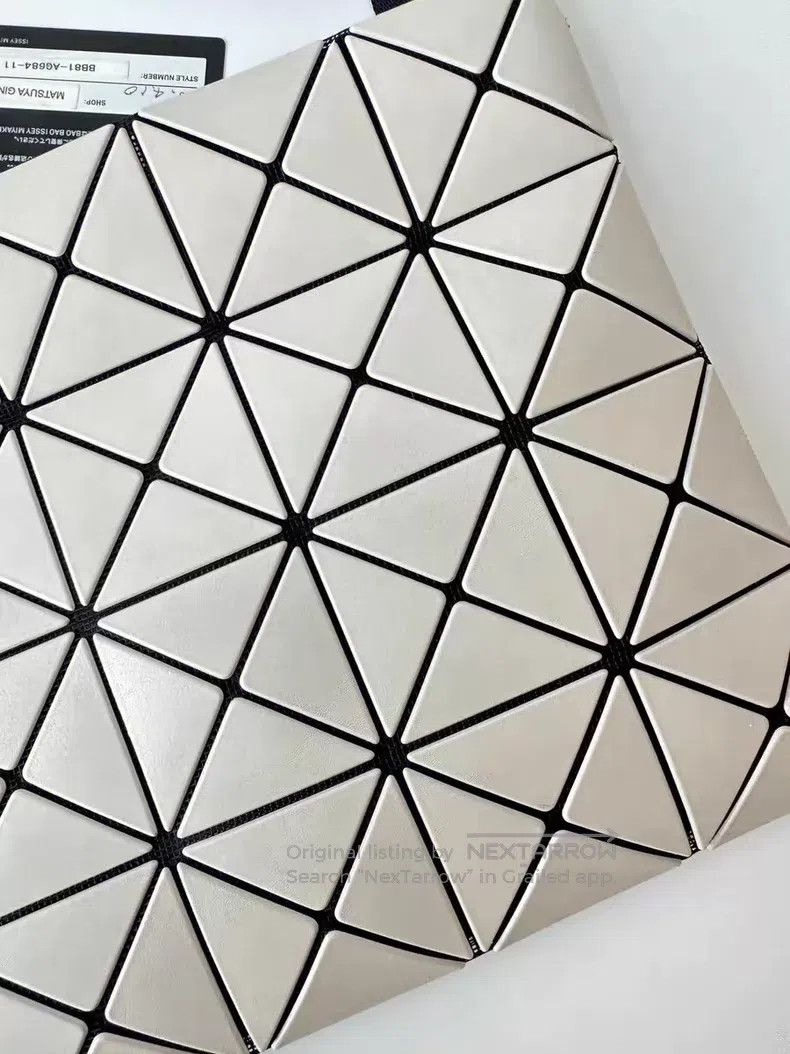 Issey Miyake Issey Miyake White Shoulder Bag Size ONE SIZE - 4 Thumbnail