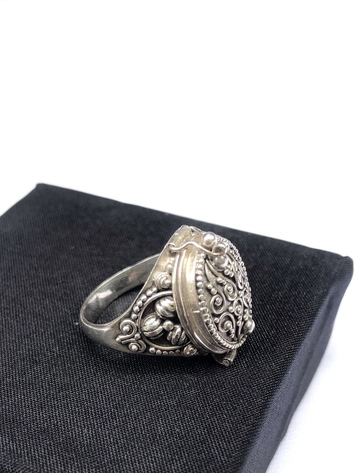 Handmade Handcarved 925 Sterling Silver FILIGREE RING Size ONE SIZE - 1 Thumbnail