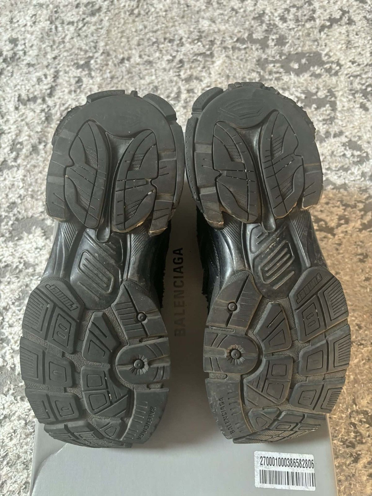 Balenciaga Balenciaga Runner Black 43 US 10 Size US 10 / EU 43 - 11 Thumbnail
