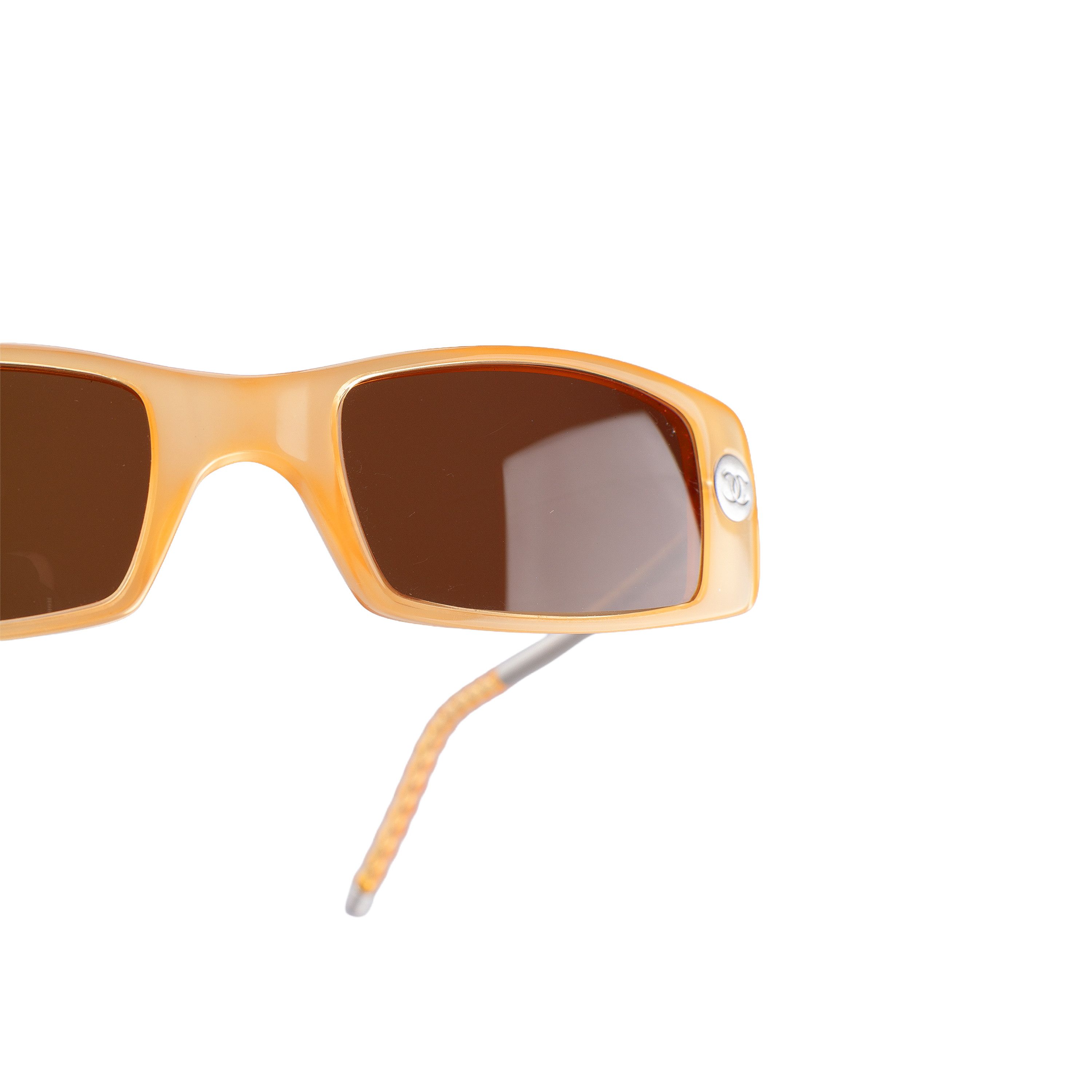 Chanel Chanel 5036 c. 640/13 Light Brown Vintage Sunglasses Size ONE SIZE - 10 Thumbnail