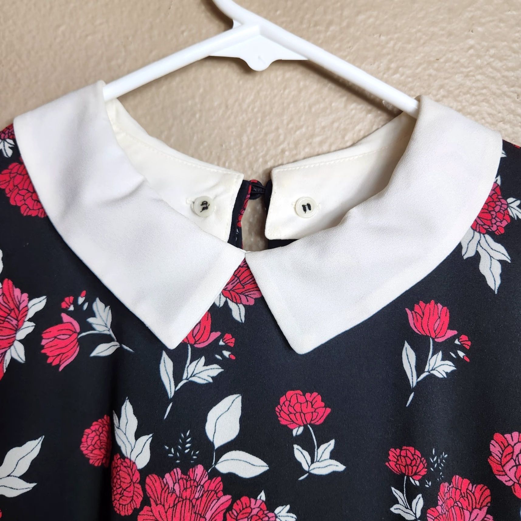 Vintage Maison Jules Womens Floral Shift Dress w/Button-off Collar Dress Short Sleeve Black XS? Lined Balloon Sleeve Size XS / US 0-2 / IT 36-38 - 6 Thumbnail