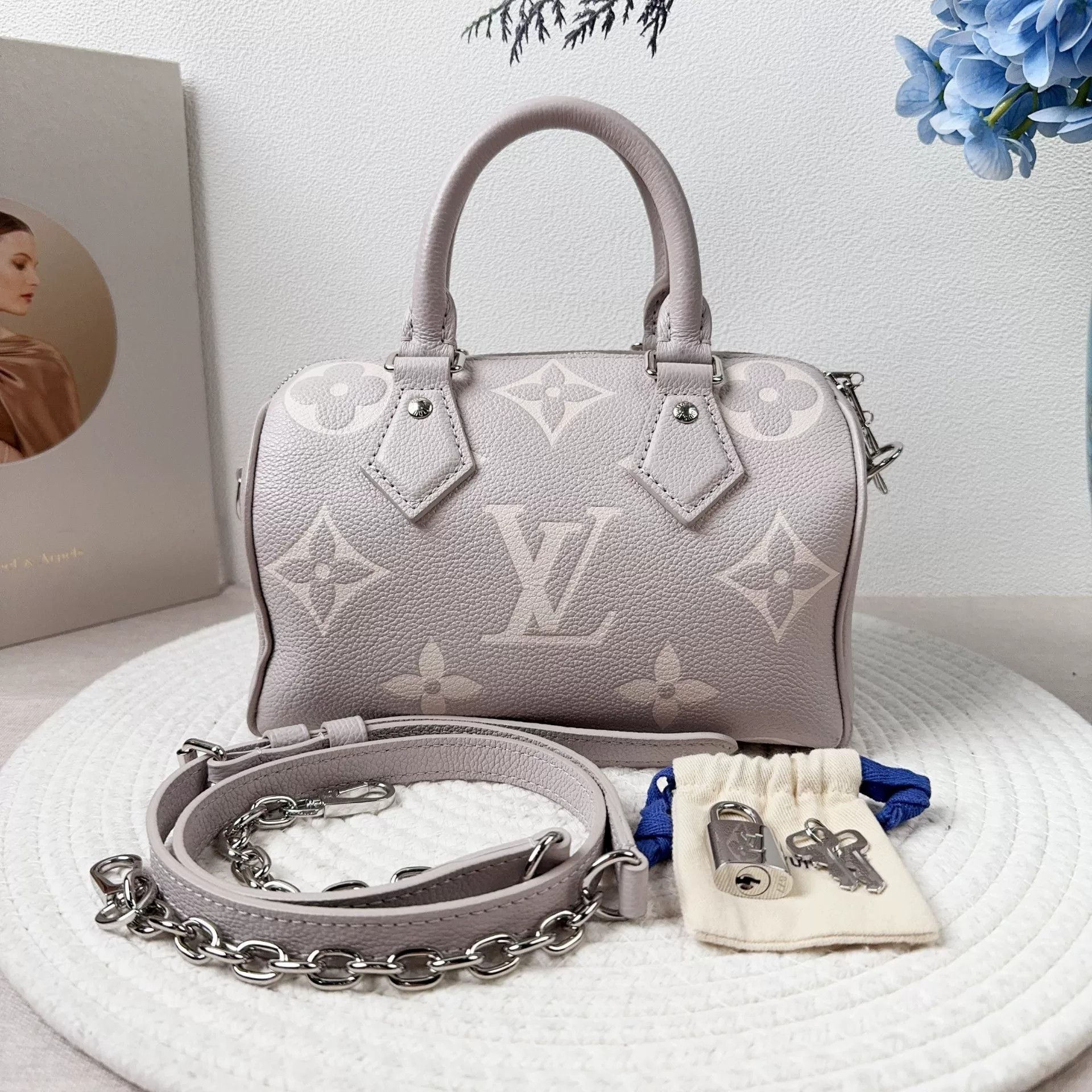 Louis Vuitton Pre-loved Bag Very good condition Size ONE SIZE - 1 Thumbnail
