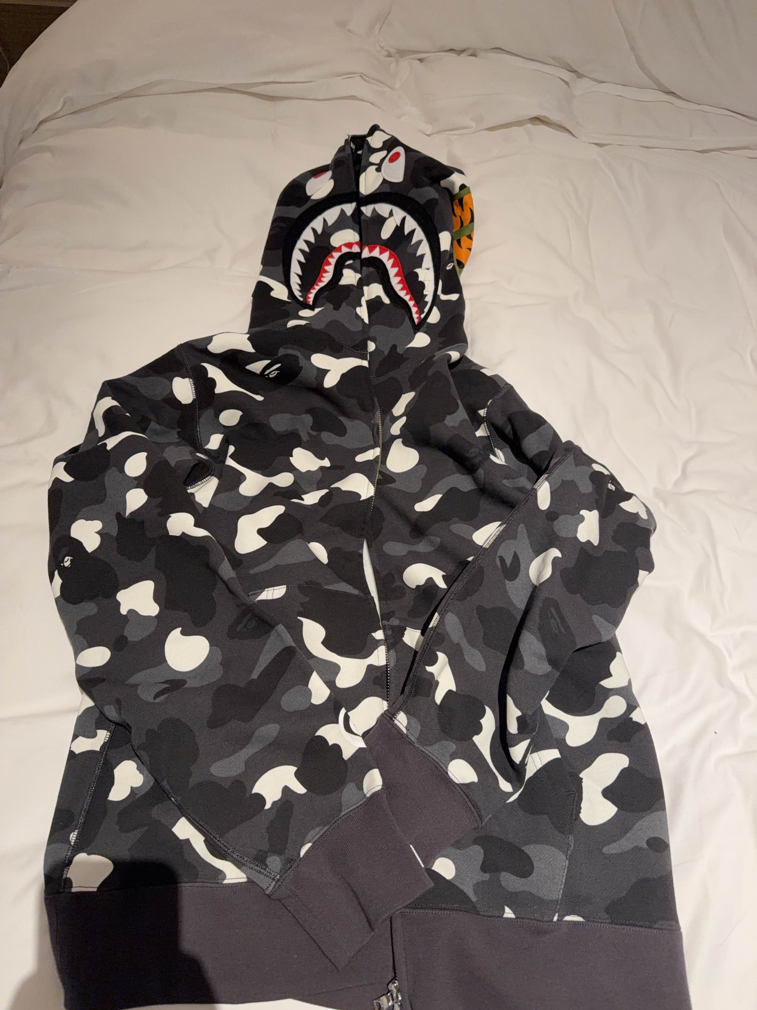 Bape A Bathing Ape Shark Camo Full Zip Hoodie Size L Size US L / EU 52-54 / 3 - 1 Thumbnail