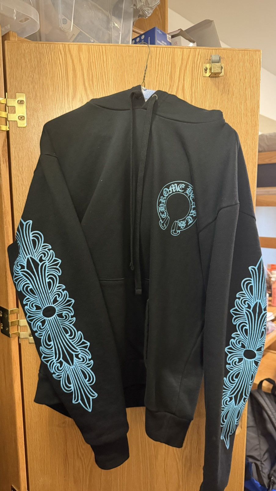 Chrome Hearts Chrome Hearts Blue Glitter Friends and Family Hoodie Size US S / EU 44-46 / 1 - 2 Thumbnail