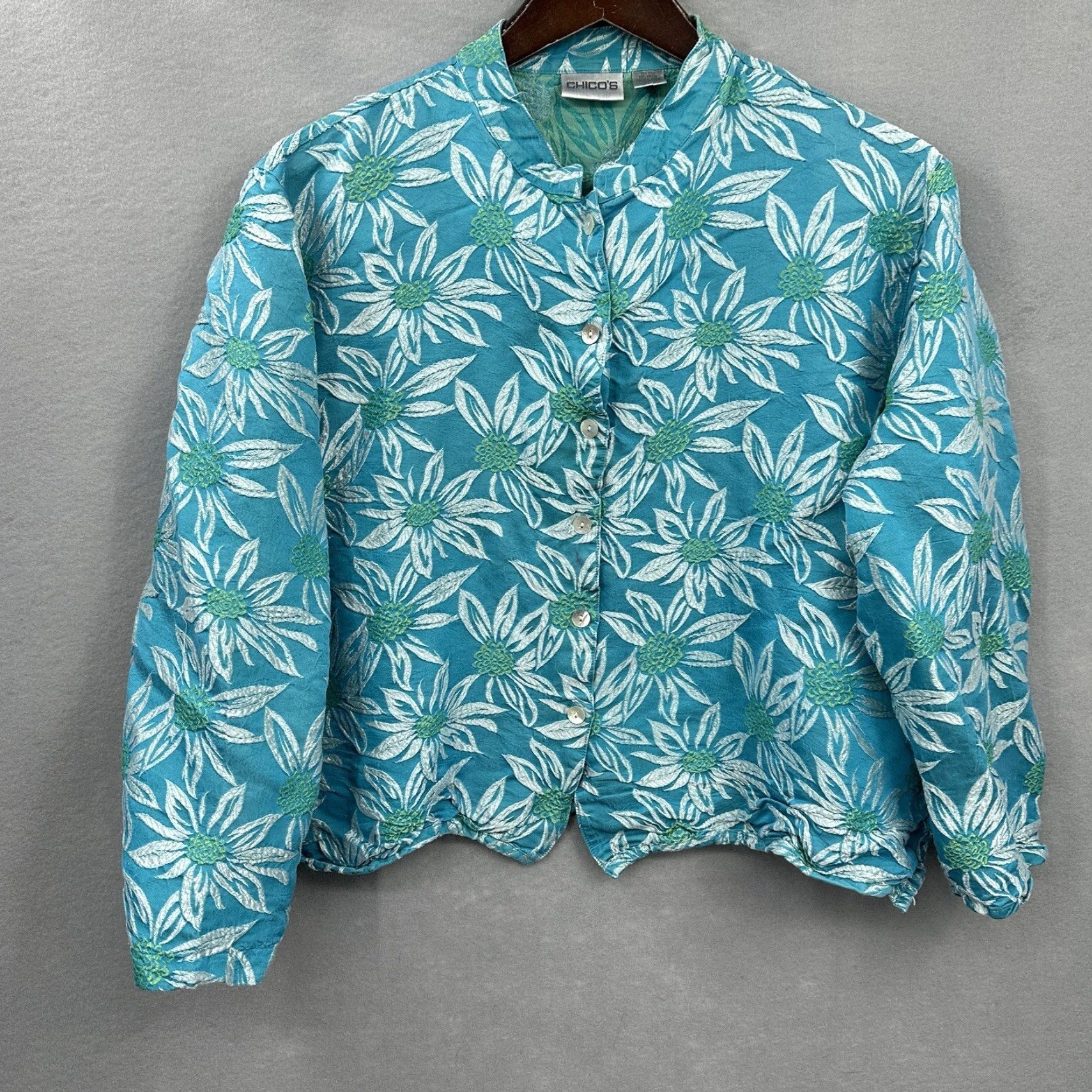 Vintage Chicos Blouse Women Large Blue Silk Blend Floral Button Down Embroidered Cottagecore READ Size L / US 10 / IT 46 - 2 Thumbnail