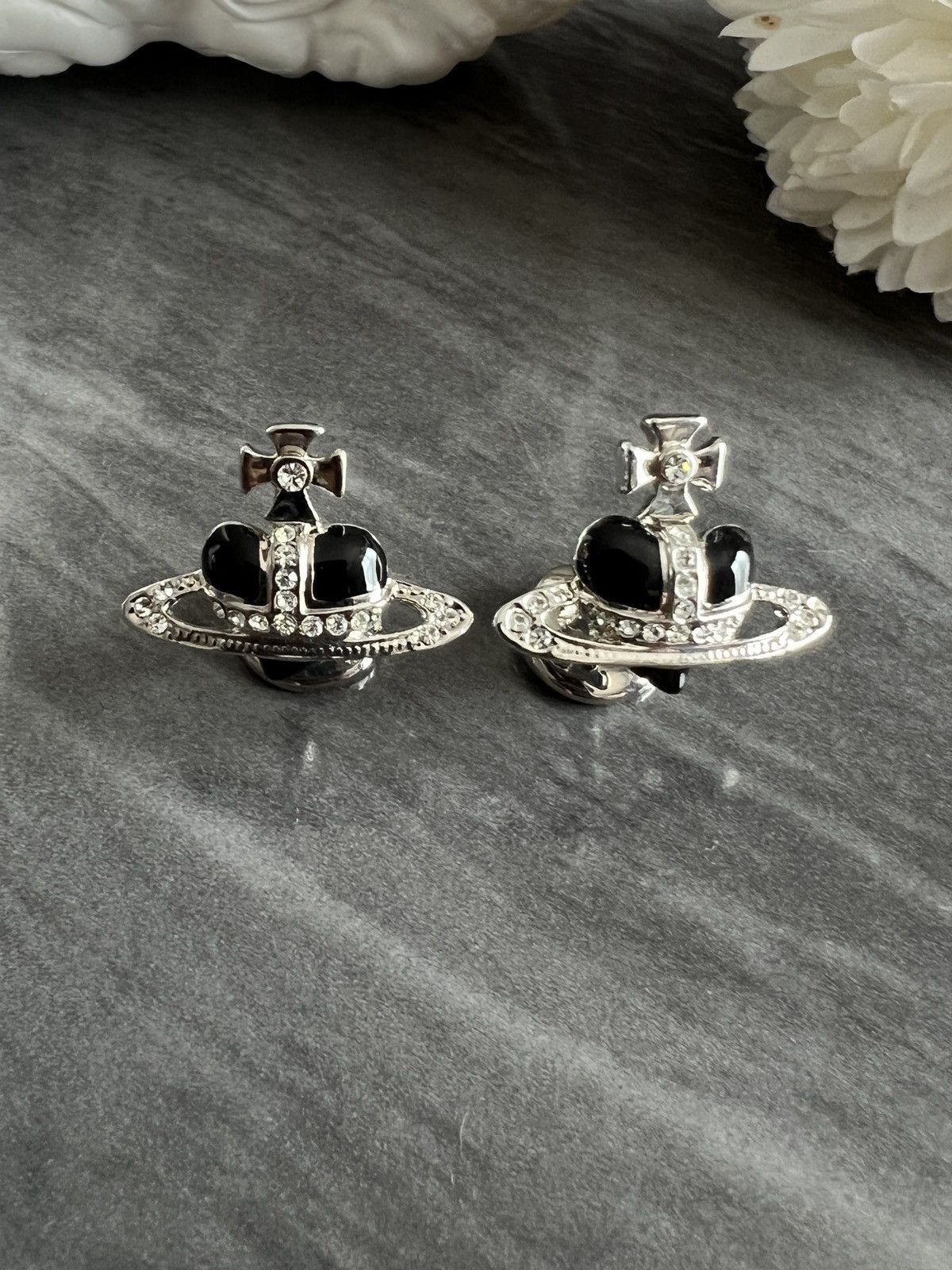 Vivienne Westwood Vivienne Westwood : Cufflinks Saturn Orb Diamanté Heart Size ONE SIZE - 5 Thumbnail