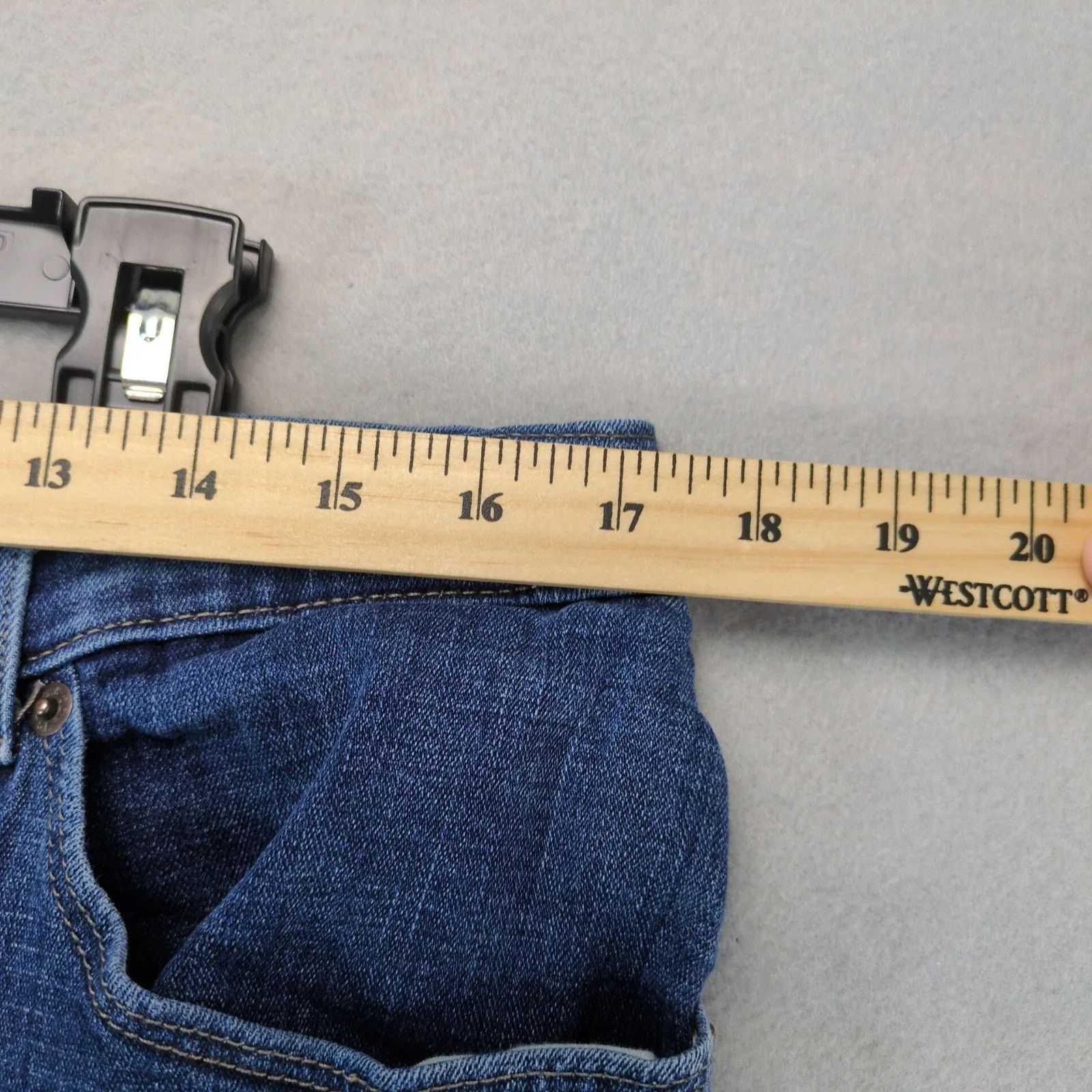 Levi's Levi's Classic Straight Jeans Women's 16 Stretch Denim 34x29 Size 38" / US 16 / IT 52 - 5 Thumbnail