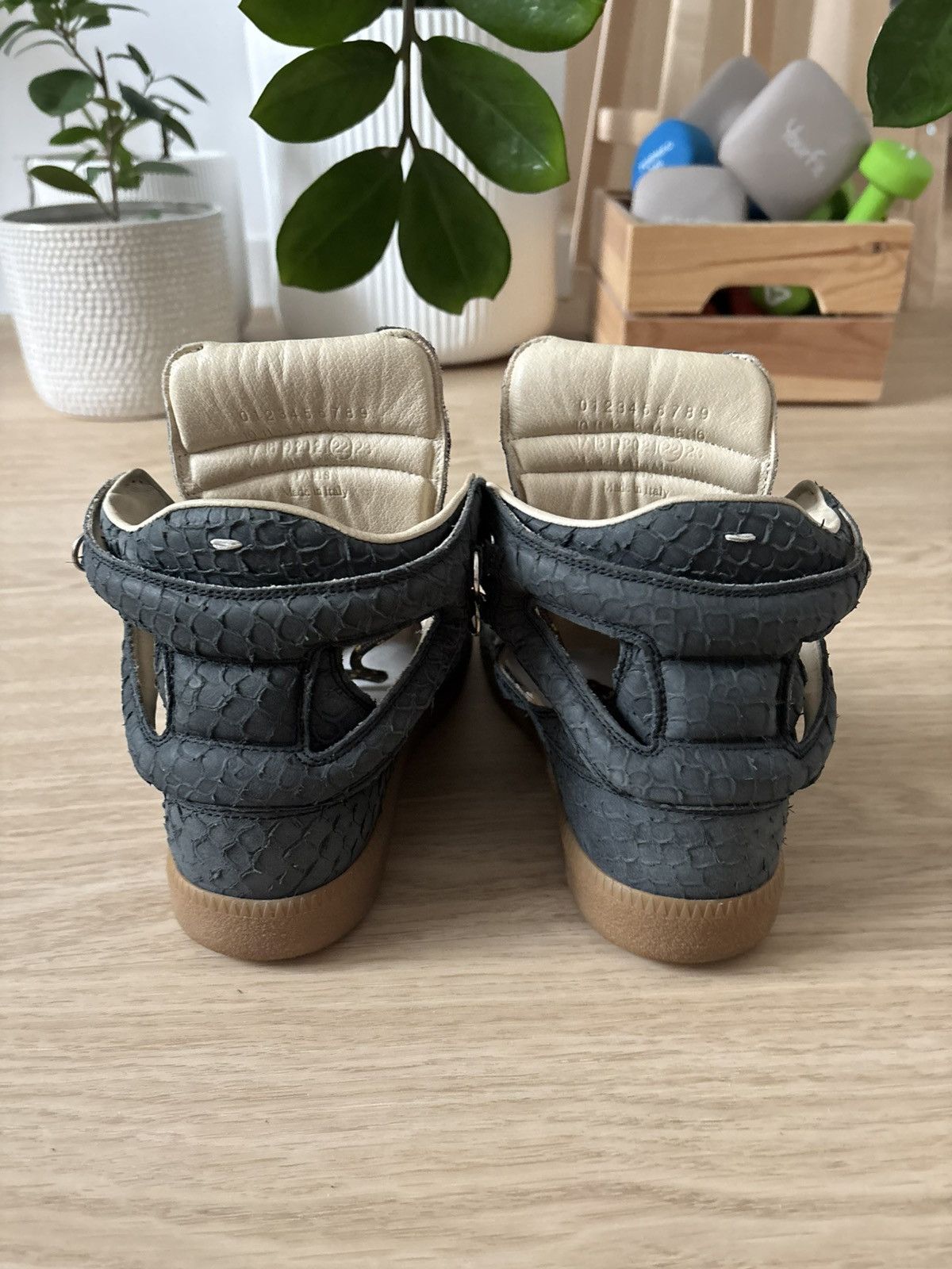 Maison Margiela Maison Margiela High Top Cutout Panelled Size US 5 / EU 37 - 5 Thumbnail