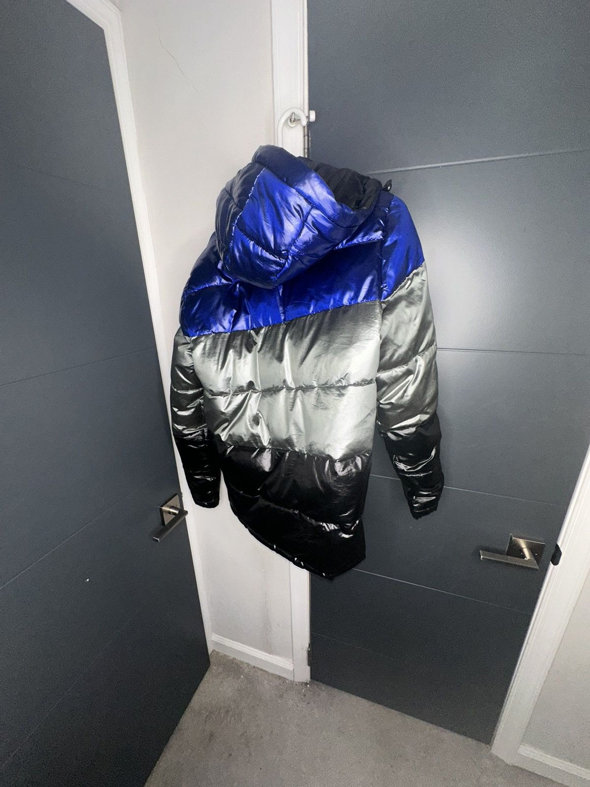 Guess Guess puffer jacket Size US S / EU 44-46 / 1 - 3 Thumbnail