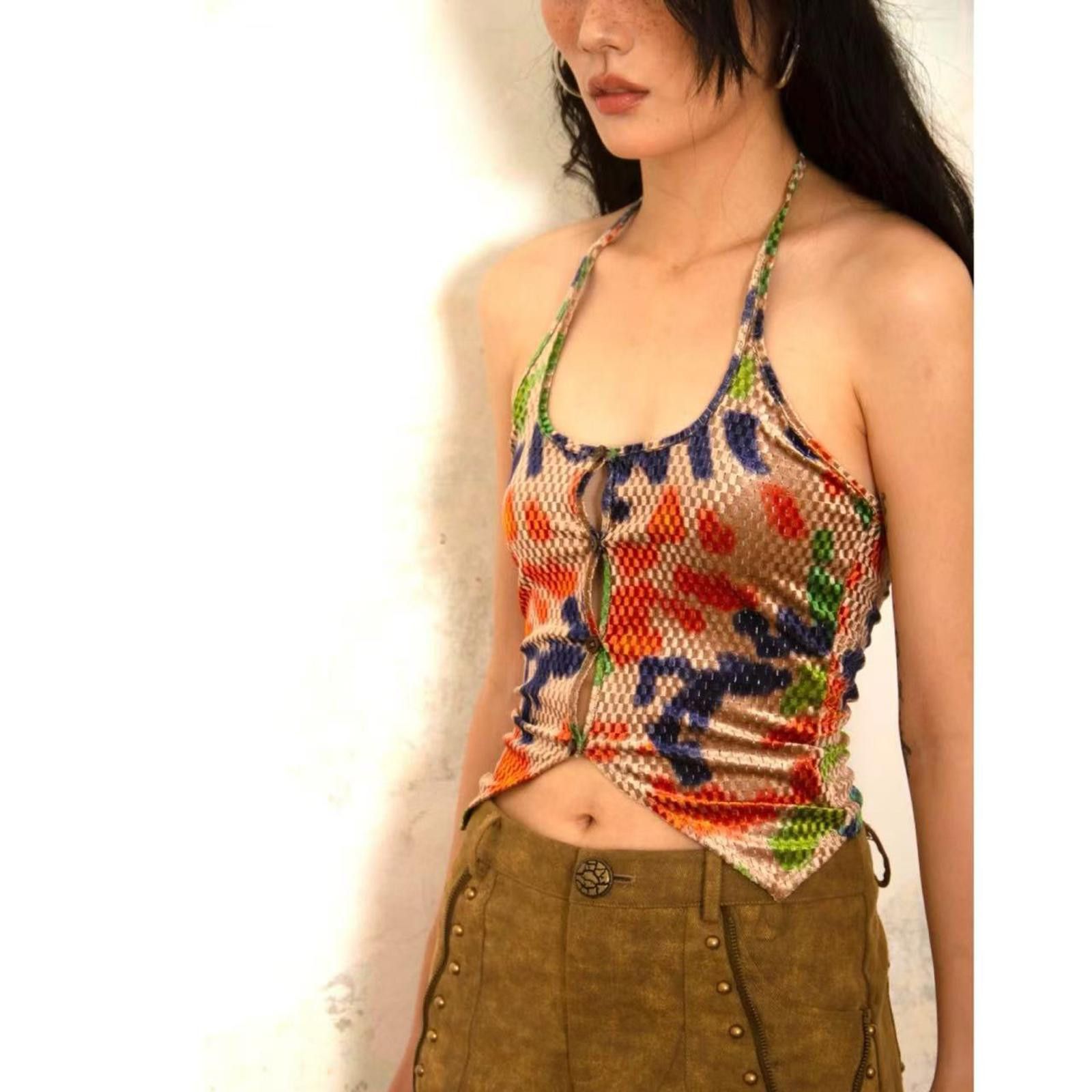 Japanese Brand Vintage inspired halter summer top with bold floral pattern Size M / US 6-8 / IT 42-44 - 2 Thumbnail