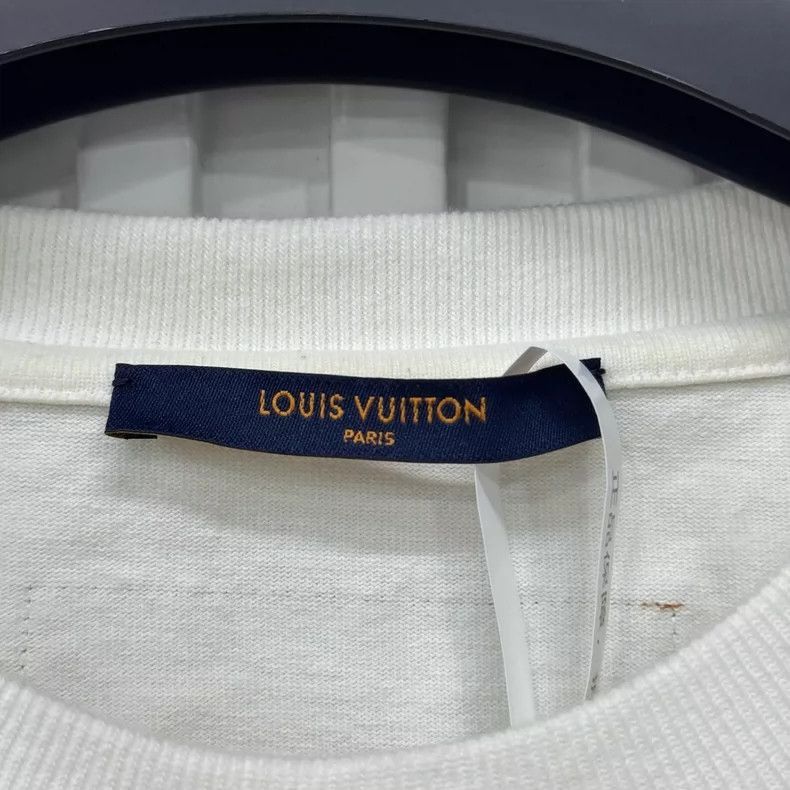 Louis Vuitton Louis Vuitton Graffiti Short Sleeve T -2505 Size US XL / EU 56 / 4 - 4 Thumbnail