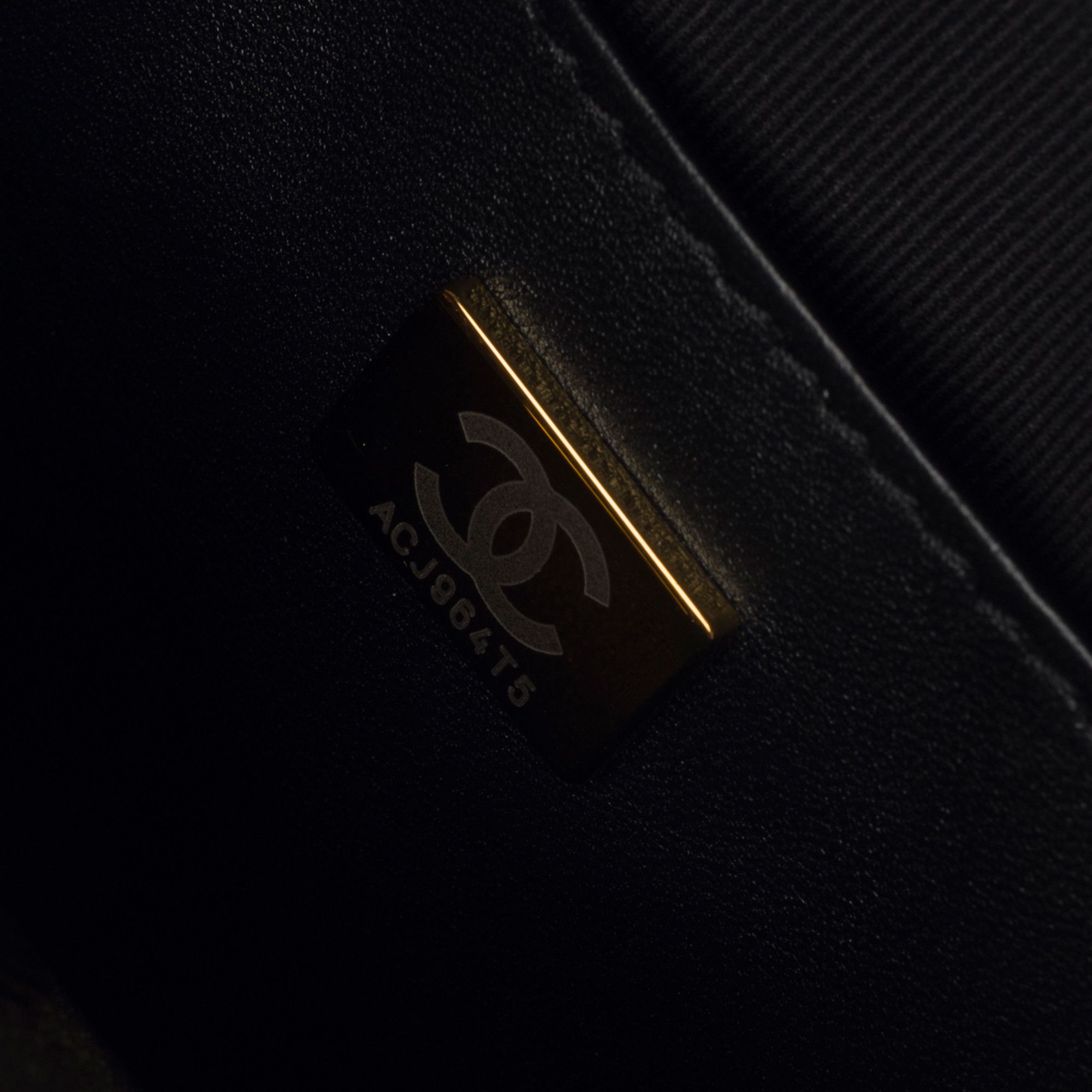 Chanel Chanel Star in Black Leather Size ONE SIZE - 8 Thumbnail