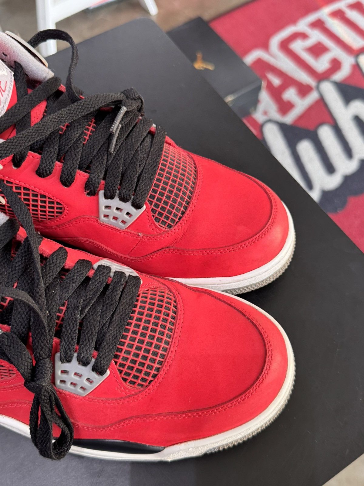 Jordan Brand Air Jordan 4 Toro Bravo Size 10.5 (2013) Size US 10.5 / EU 43-44 - 7 Thumbnail