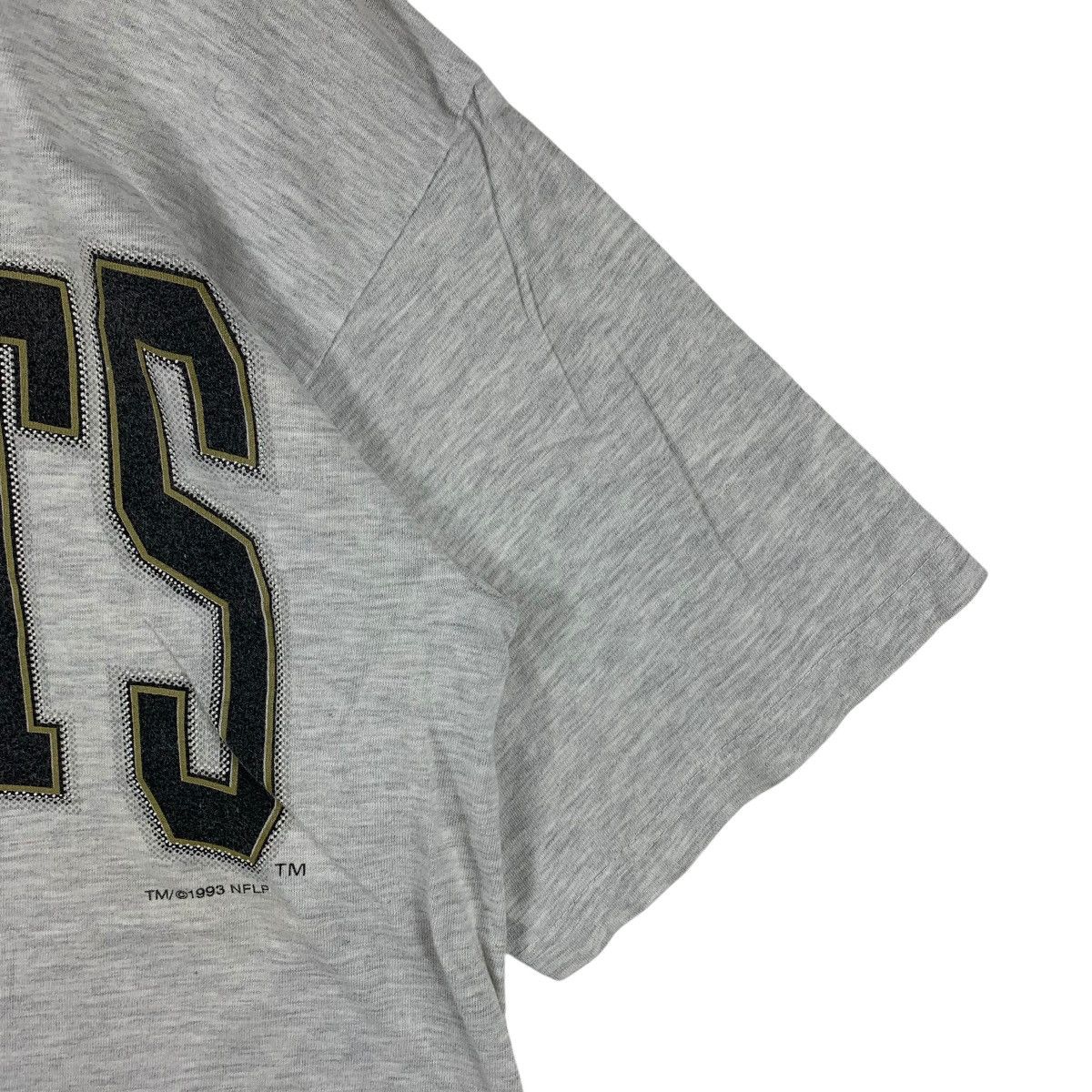 NFL Vintage 90s NEW ORLEANS SAINTS NFL team big logo tee Size US L / EU 52-54 / 3 - 7 Thumbnail