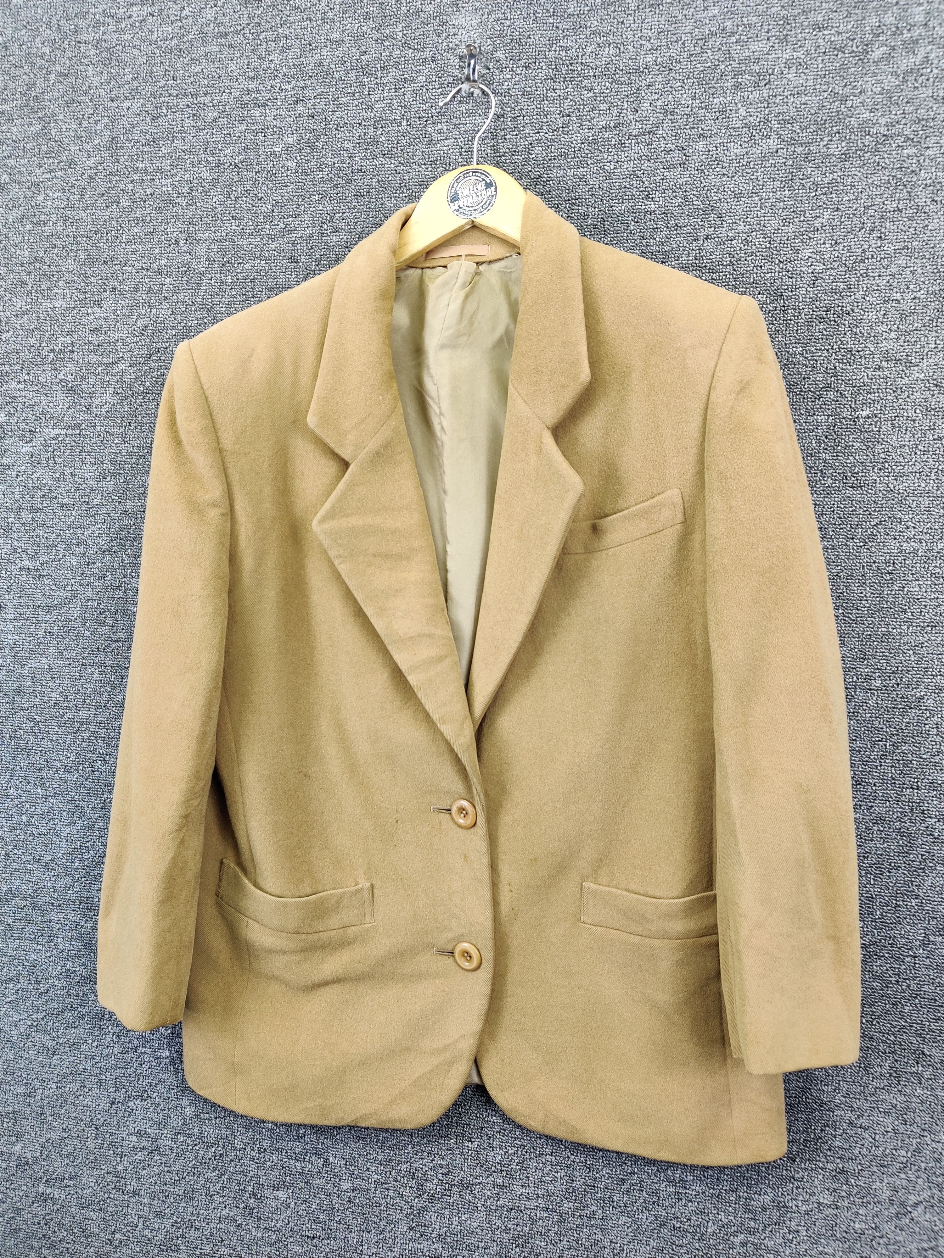 Burberry Vintage Burberrys Beige Wool Single Breasted Blazer Size US M / EU 48-50 / 2 - 2 Thumbnail