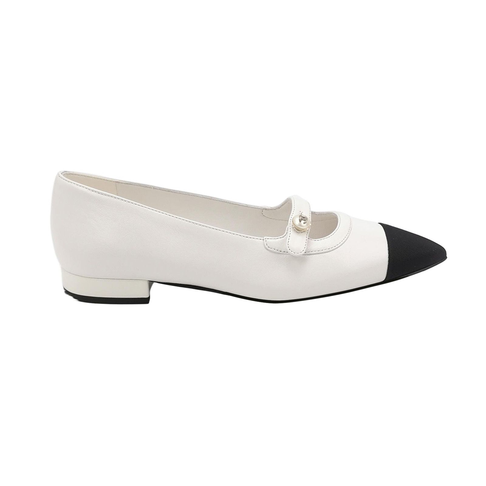 Chanel Chanel Women 5-5 Flats Size US 5.5 / IT 35.5 - 1 Thumbnail