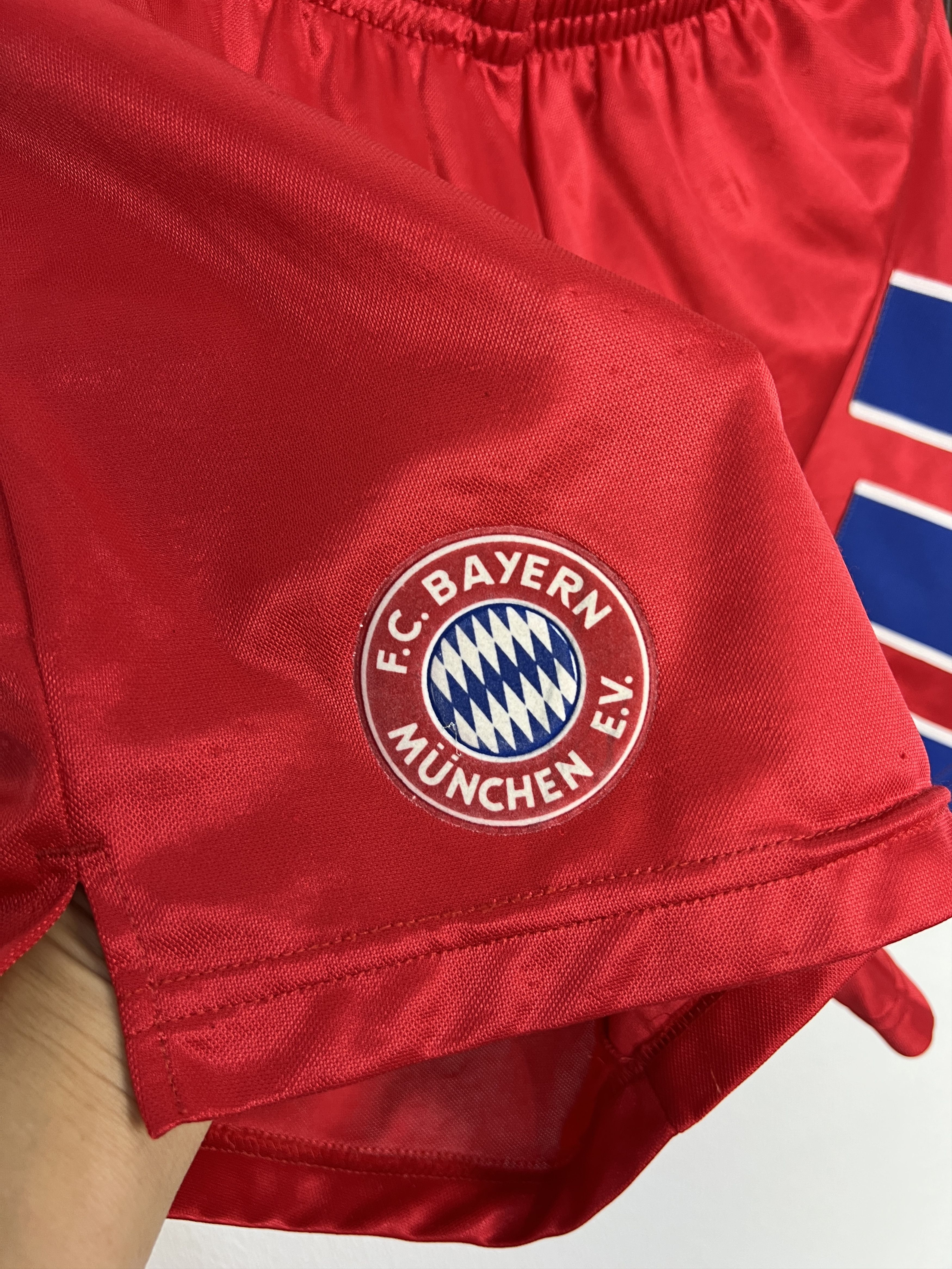 Adidas Vintage 90's Adidas Bayern Munich Football Shorts Soccer M Size US 32 / EU 48 - 4 Thumbnail