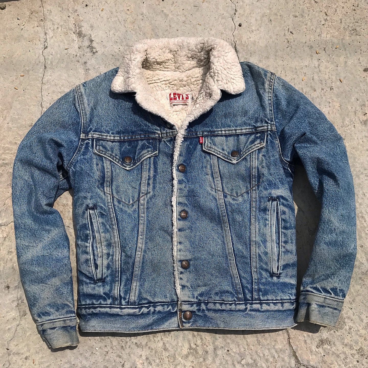 Levi's × Vintage Vintage 90s Levis Classic Sherpa lined Jeans Trucker Jacket Size US M / EU 48-50 / 2 - 1 Thumbnail