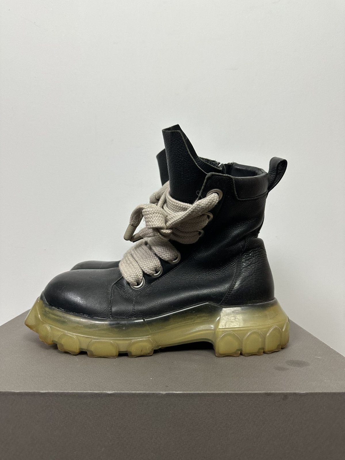 Rick Owens FW22 ‘STROBE’ Jumbo Lace Bozo Boots Size US 10 / EU 43 - 3 Thumbnail