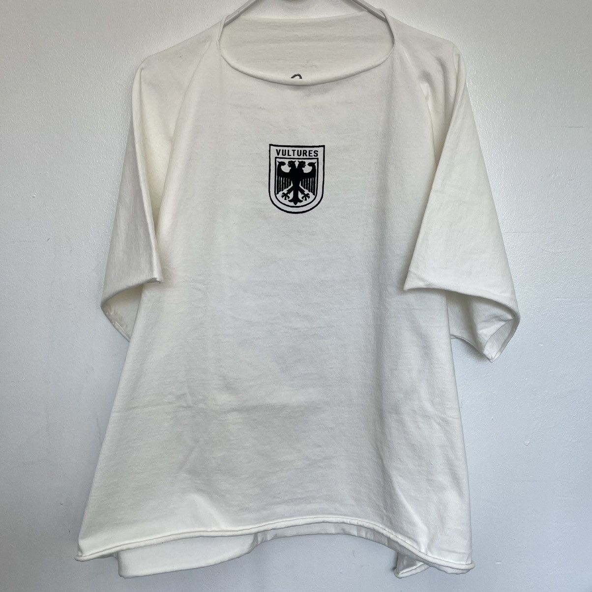 Yeezy Yeezy Vultures Short Sleeve Box Tee White Size US XL / EU 56 / 4 - 2 Thumbnail