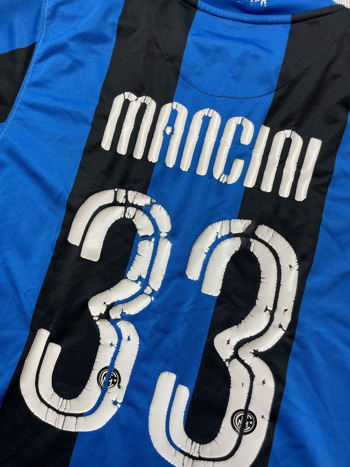 Vintage Vintage Nike Inter Milan soccer jersey 33 Mancini size M Size US M / EU 48-50 / 2 - 8 Thumbnail