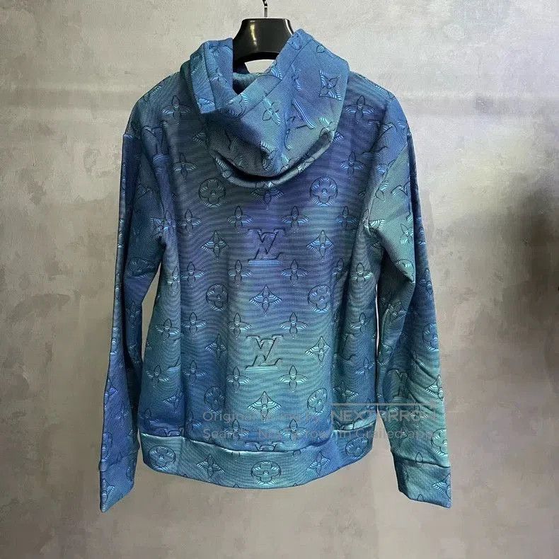 Louis Vuitton Louis Vuitton Blue Logo Print Sweatshirt. Size US M / EU 48-50 / 2 - 2 Thumbnail