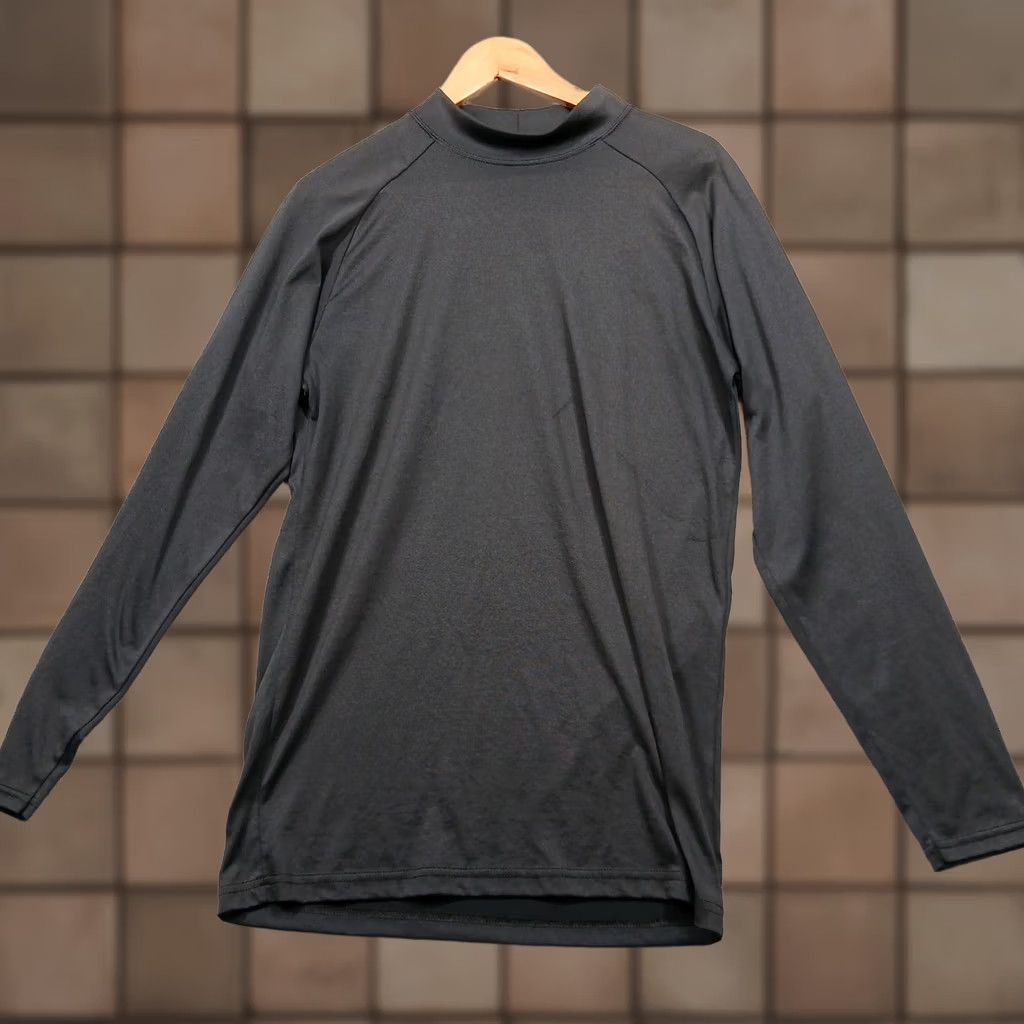 Layer 8 Flying Cross Base Layer Shirt Mens M Black Long Sleeve Mock Neck Pullover Performance Stretch Moisture Wicking Breathable Athletic Knit Size US M / EU 48-50 / 2 - 1 Thumbnail