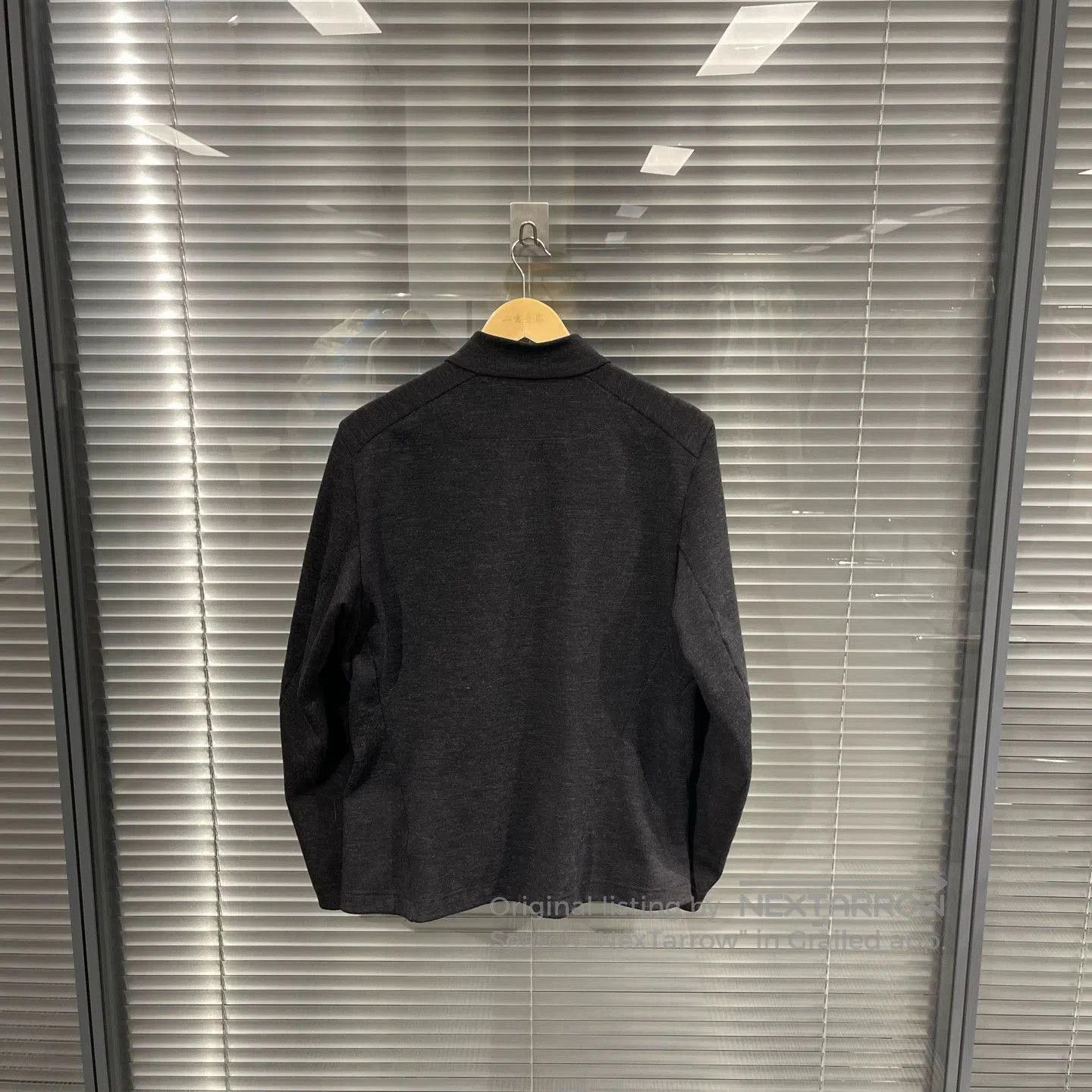 Arc'teryx Black Full-Zip Light Jacket Size M. Size US M / EU 48-50 / 2 - 2 Thumbnail