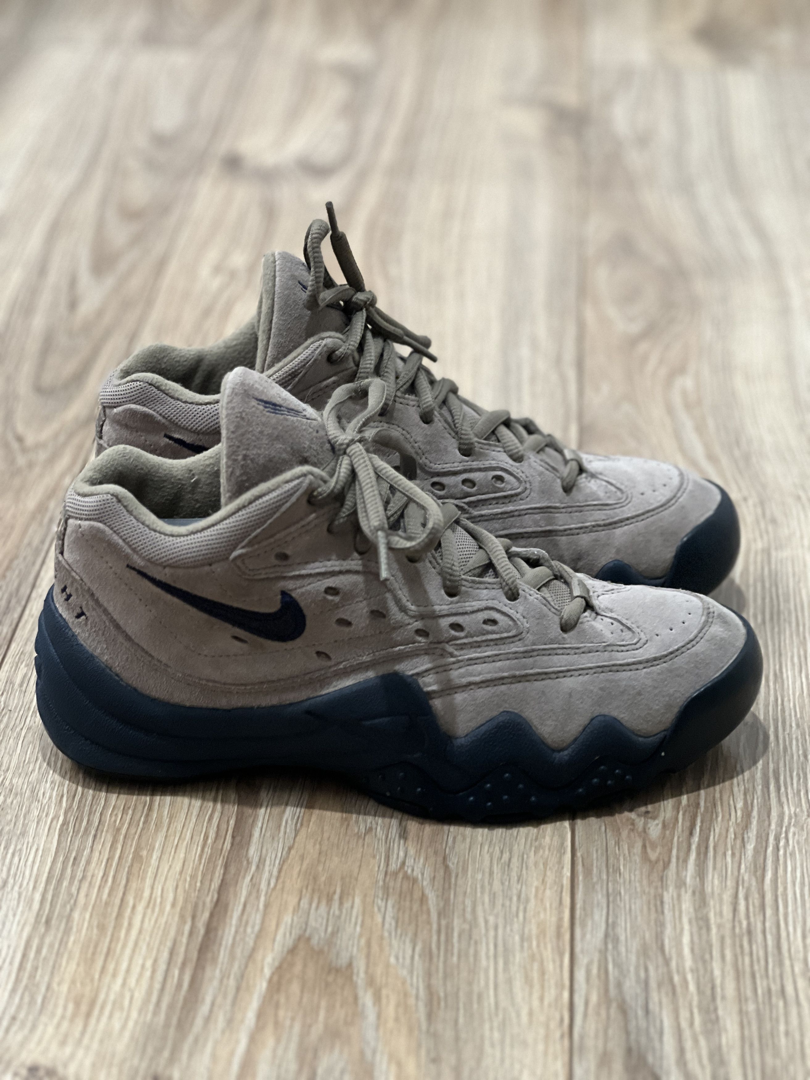 Nike × Nike ACG × Vintage Hi-Top Nike Flight Vintage Shoes Size US 8.5 / EU 41-42 - 1 Thumbnail