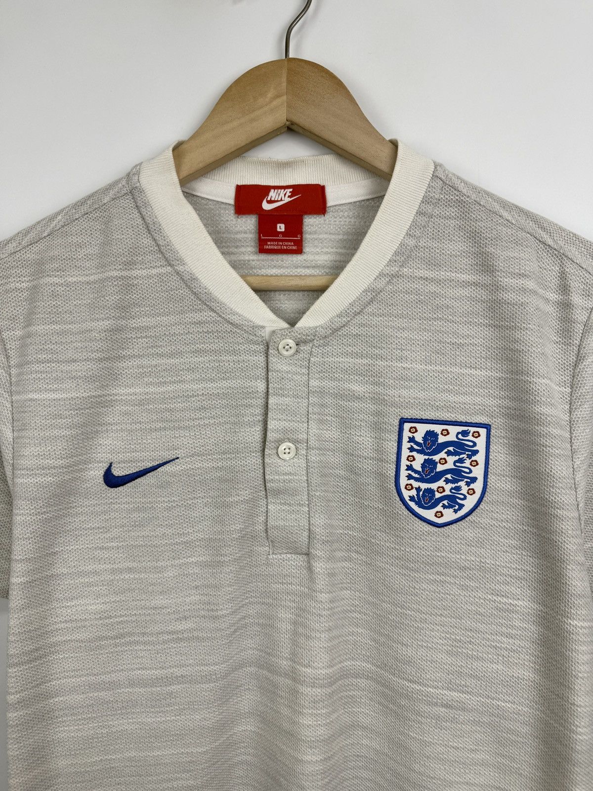 Chelsea Soccer 🏴󠁧󠁢󠁥󠁮󠁧󠁿 Nike England Soccer Polo T-Shirt Y2K Rare Retro Size US L / EU 52-54 / 3 - 6 Thumbnail