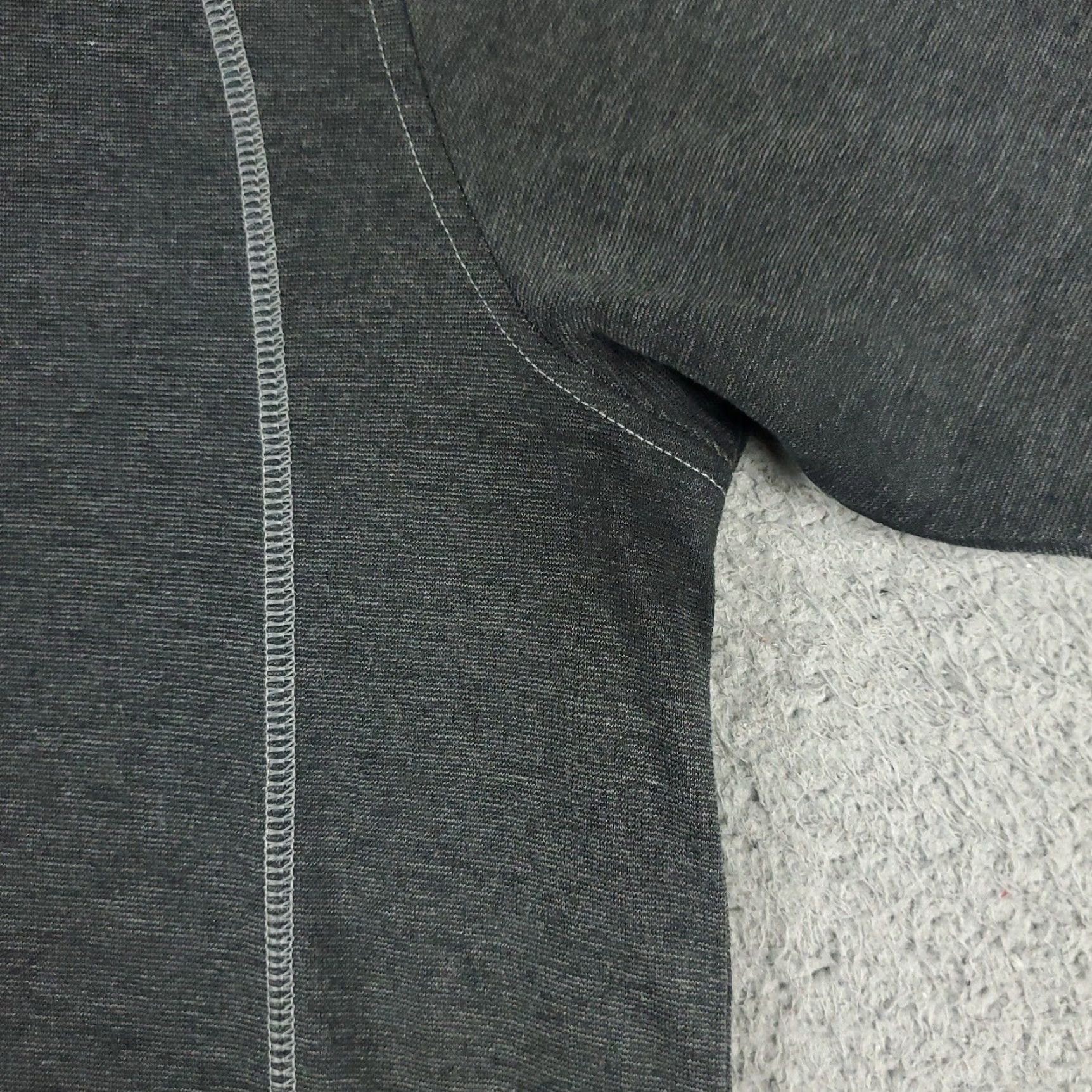 Tommy Bahama Tommy Bahama Polo Shirt Mens Large Gray Casual Short Sleeve Activewear Size US L / EU 52-54 / 3 - 4 Thumbnail