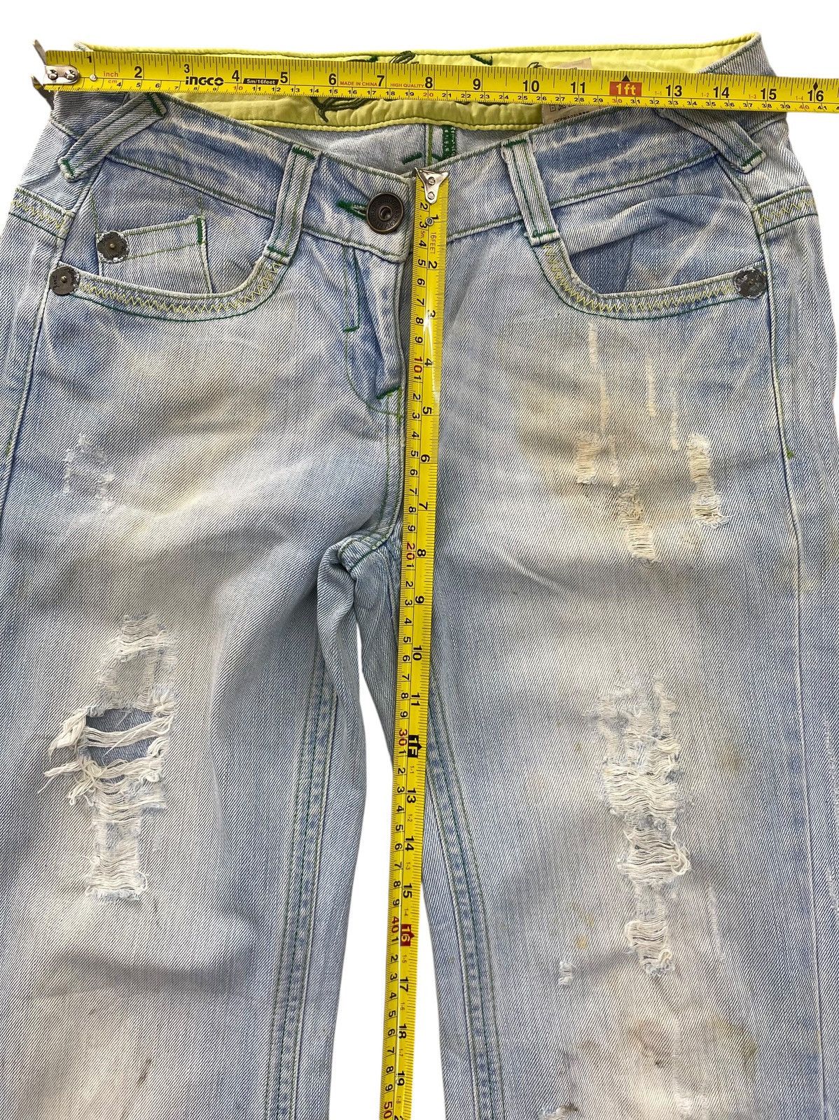 Japanese Brand Japanese brand Light Wash Distressed Style Flare Jeans Size US 30 / EU 46 - 6 Thumbnail