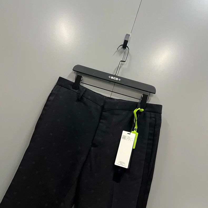 Givenchy Givenchy Full Star Print Pants Size US 32 / EU 48 - 2 Thumbnail