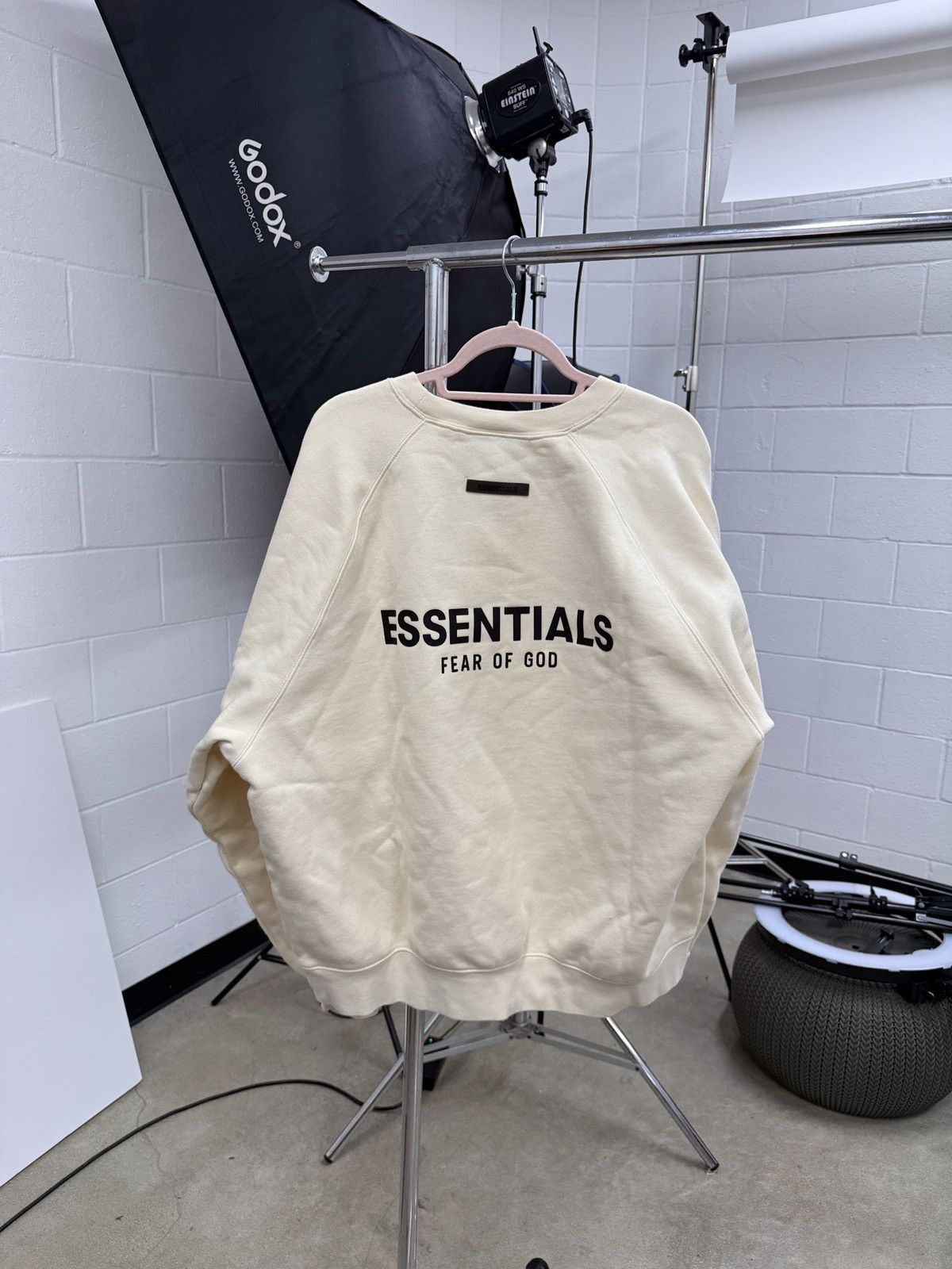 Fear of God Fear of God Essentials SS21 Pull-Over Crewneck Buttercream Size US L / EU 52-54 / 3 - 3 Thumbnail