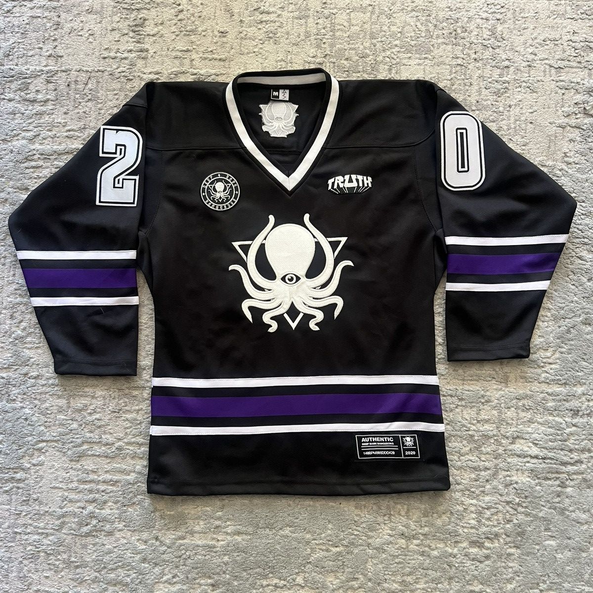 Other DEEP DARK AND DANGEROUS HOCKEY JERSEY TRUTH DDD *MEDIUM* Size US M / EU 48-50 / 2 - 1 Thumbnail