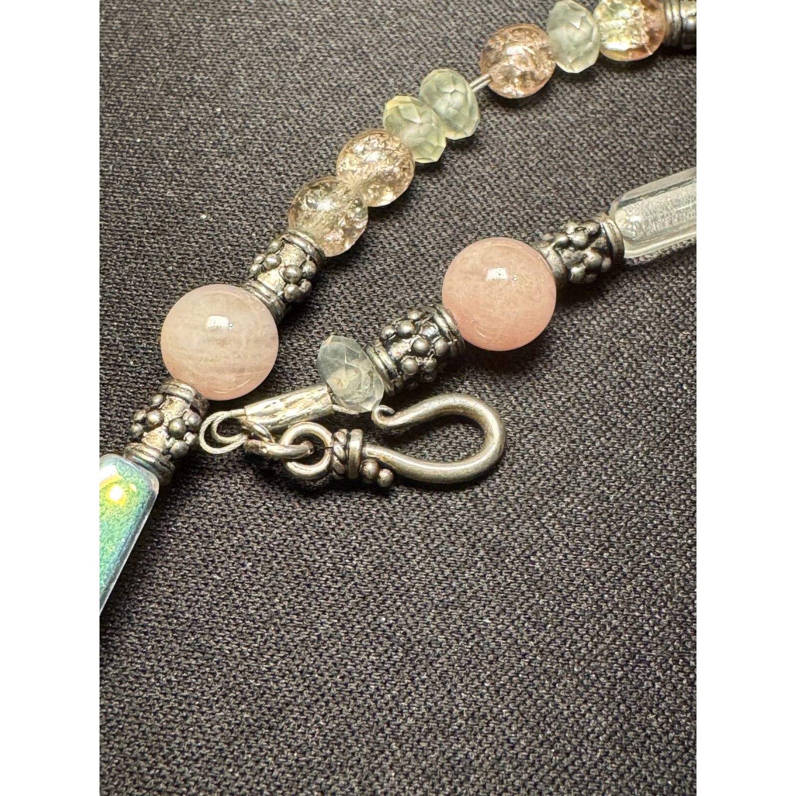 Other Green Jadeite & Pink Quartz Artisan Made 18in Necklace Size ONE SIZE - 5 Thumbnail