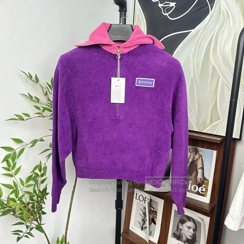 Louis Vuitton Louis Vuitton Women's Long Sleeve Sweatshirt . Size M / US 6-8 / IT 42-44 - 1 Thumbnail