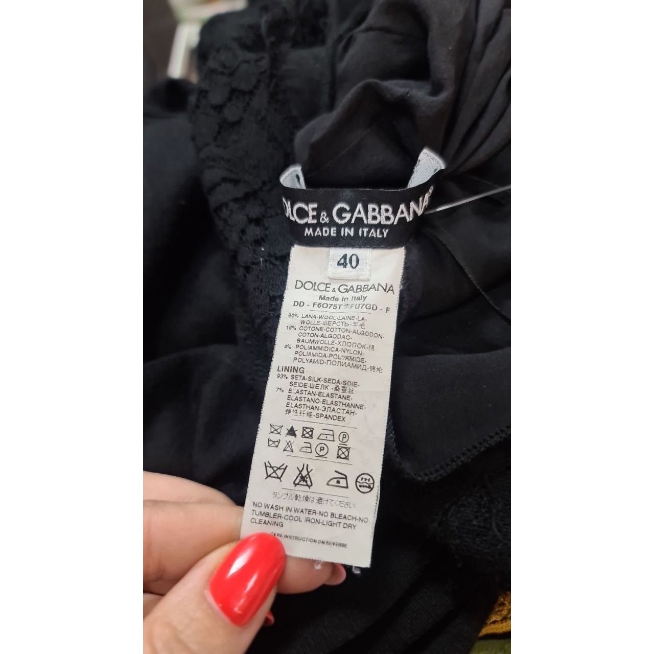 Dolce & Gabbana Dolce & Gabbana Black Fitted Lace Dress Sz.40 Size S / US 4 / IT 40 - 4 Thumbnail