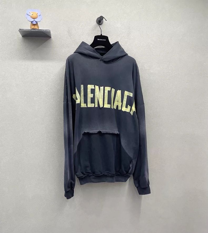 Balenciaga Balenciaga Alphabet Printed Sweatshirt Size US M / EU 48-50 / 2 - 3 Thumbnail