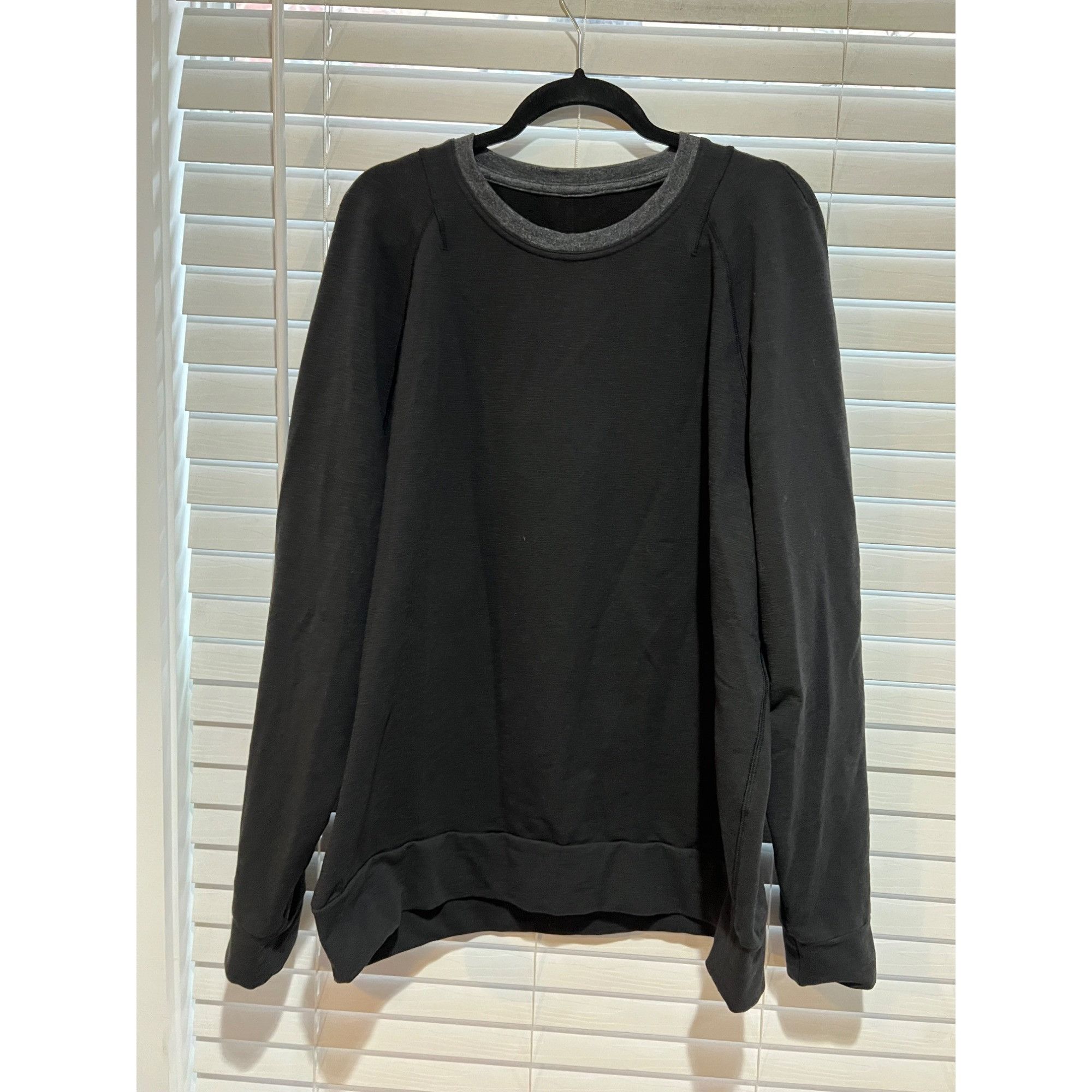 Lululemon Lululemon Thick Long Sleeve Shirt - Size XL Size US XL / EU 56 / 4 - 1 Thumbnail